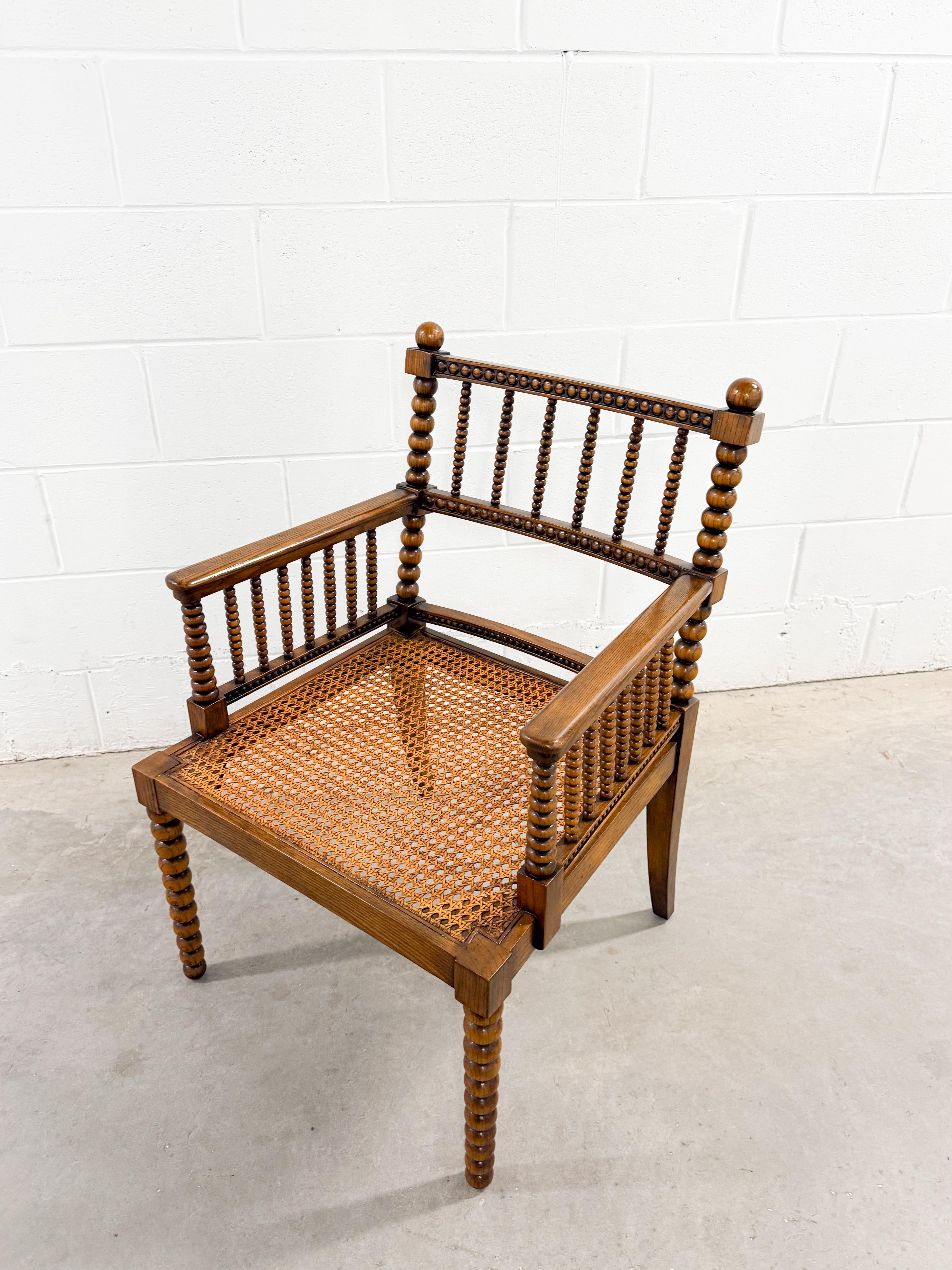 Sillas de caña torneada estilo William Morris Mediados de siglo en venta 1