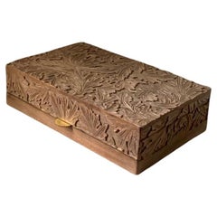 William Morris, Wooden Decorative Box, Acanthus Leave Motifs