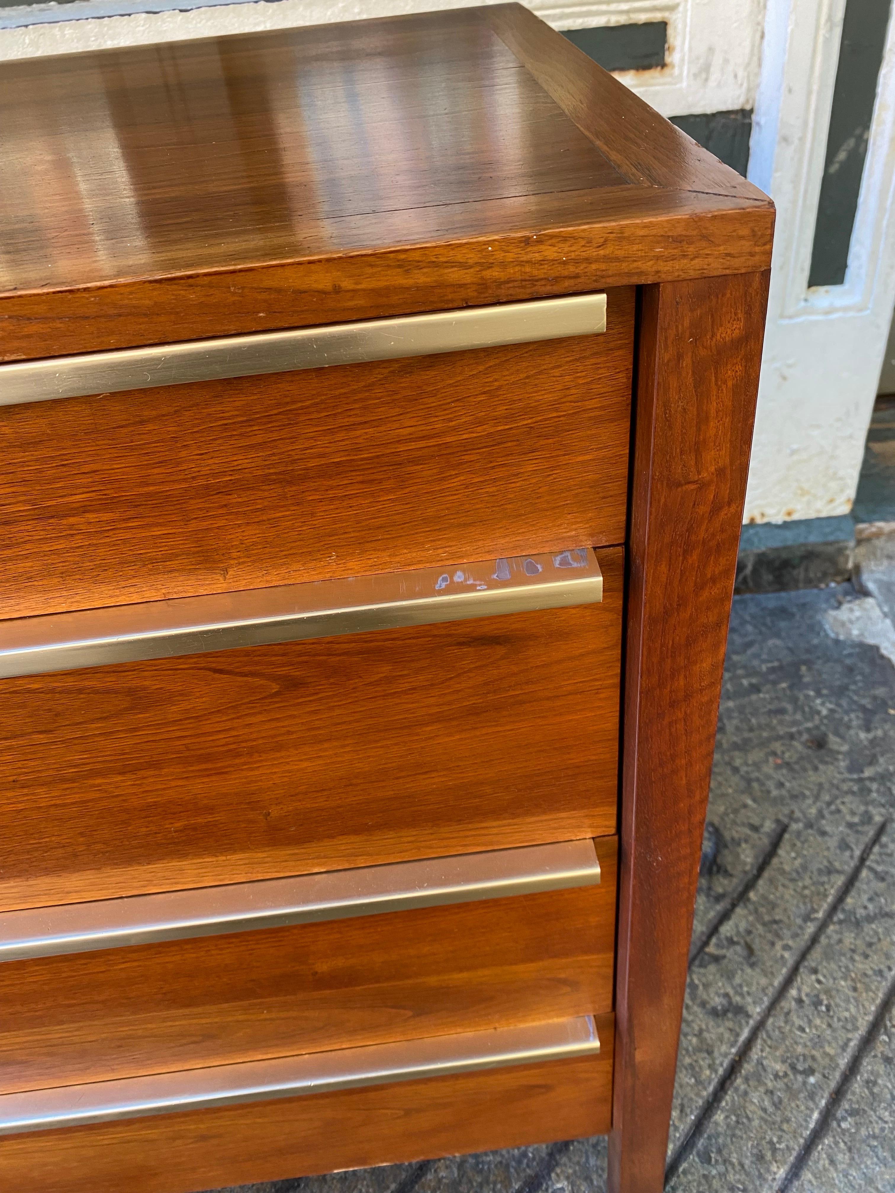 William Pahlmann for Hastings 4 Drawer Dresser In Good Condition For Sale In Philadelphia, PA