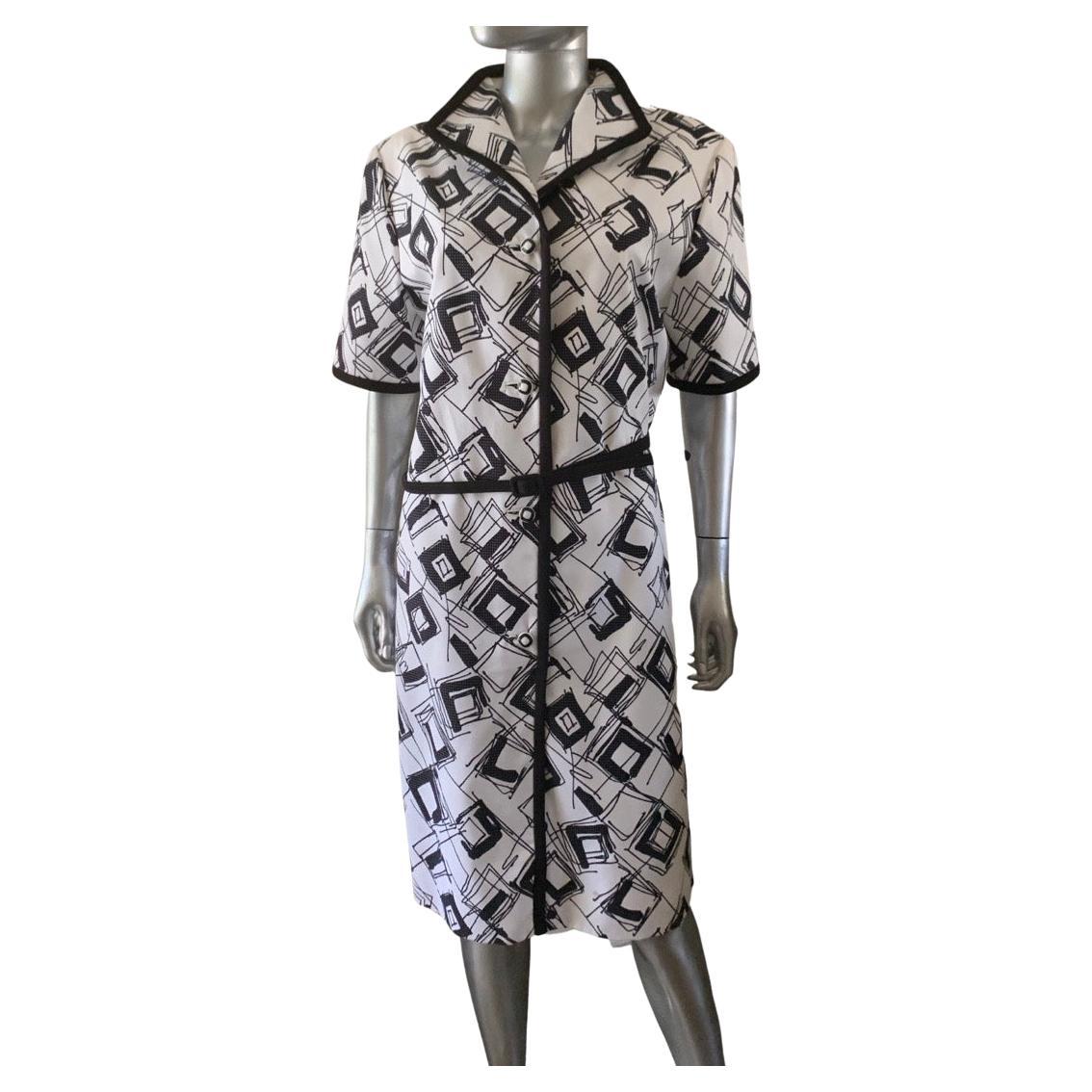 William Pearson Designer Collection Black/White Abstract Chemise Dress Size  16 For Sale at 1stDibs