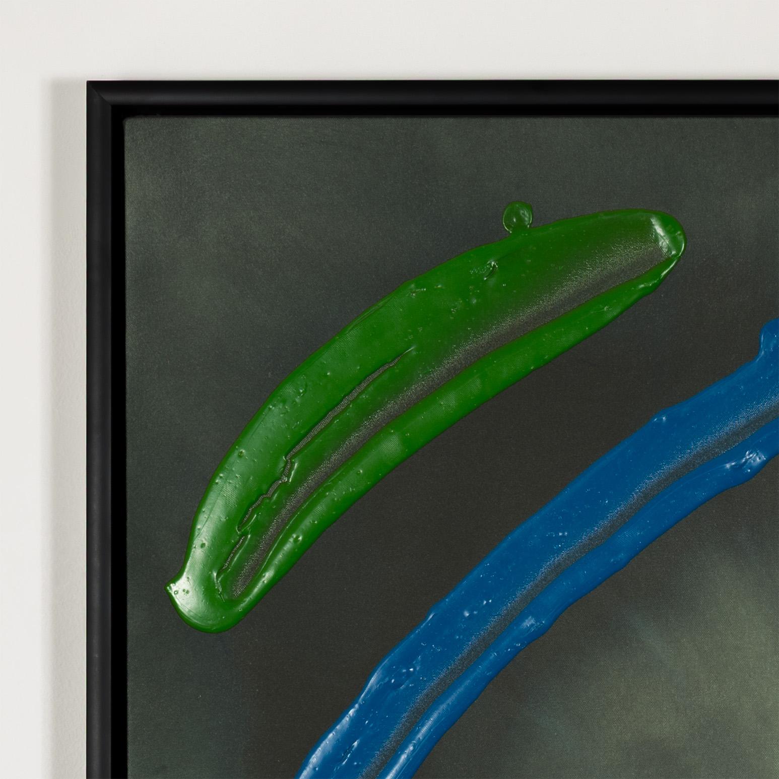 William Perehudoff (1918-2013) è uno dei pittori astratti canadesi più amati e collezionati. Il suo lavoro è un ottimo esempio di come la pittura a campi di colore si sia espressa in Canada. Come Jack Bush e altri suoi contemporanei americani, fu
