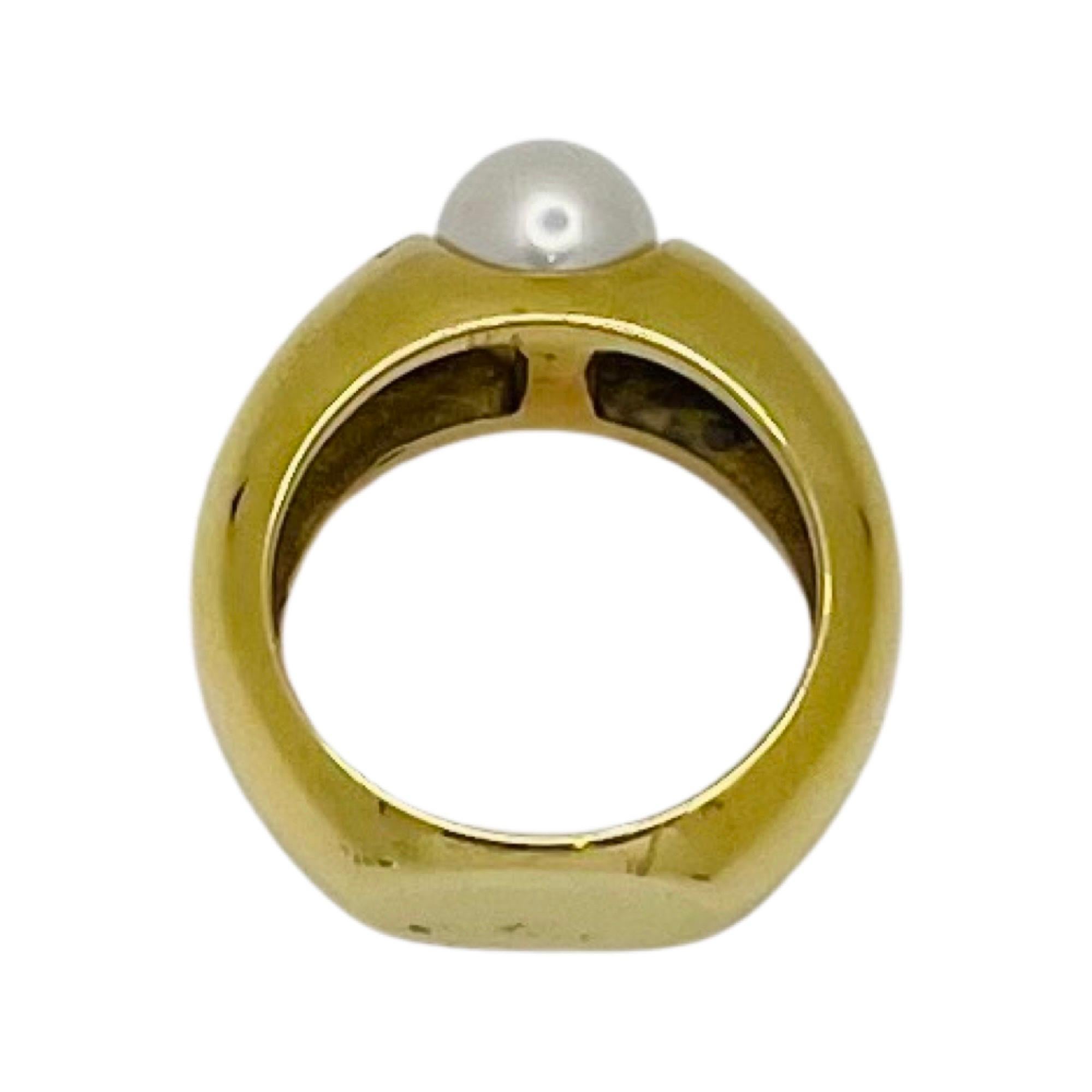 Uncut William Richey 18K Yellow Gold Japanese Akoya Pearl Ring with a Euro Shank For Sale