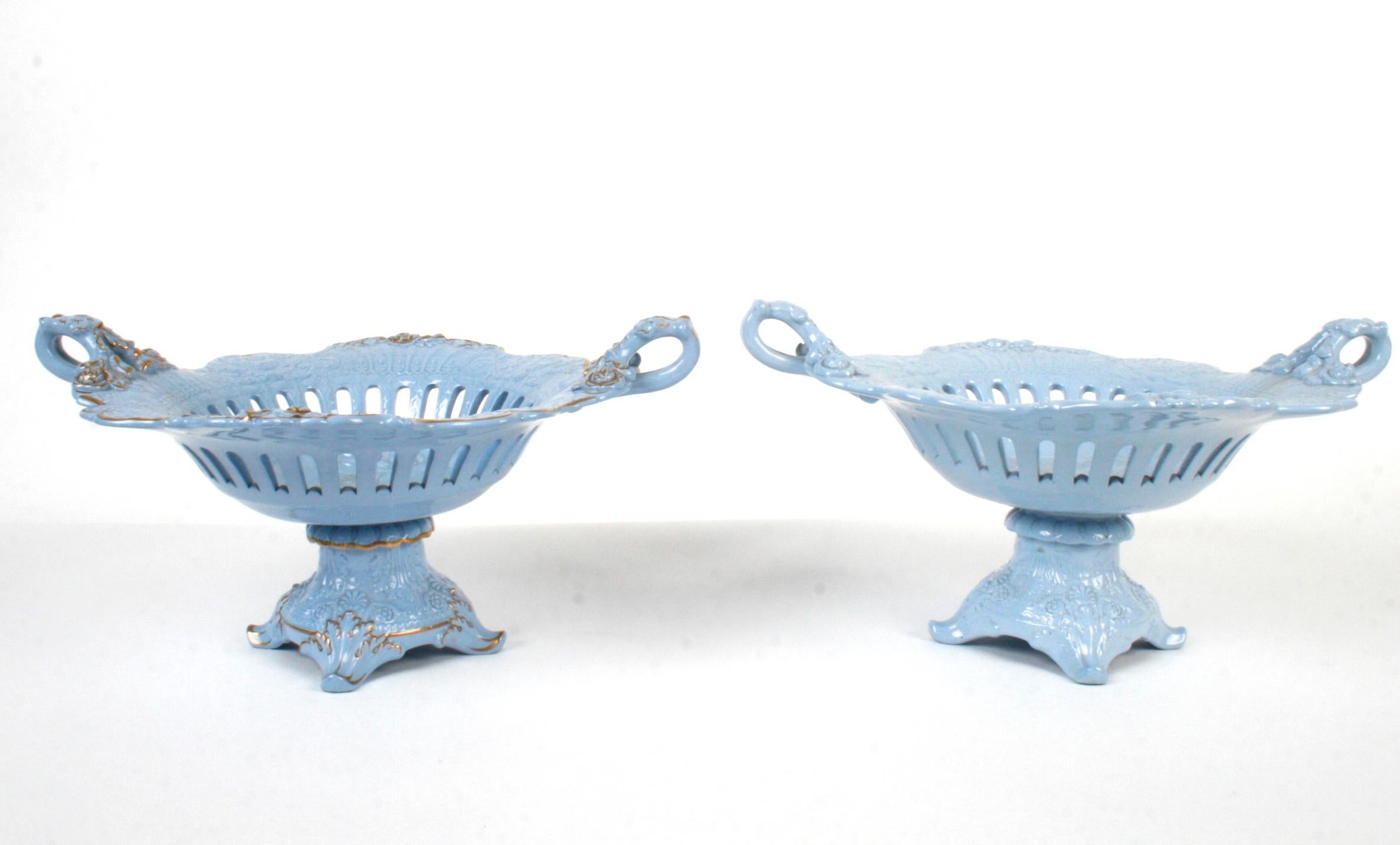 William Ridgway & Co. Blue Relief Molded Staffordshire Dinnerware, circa 1830 1
