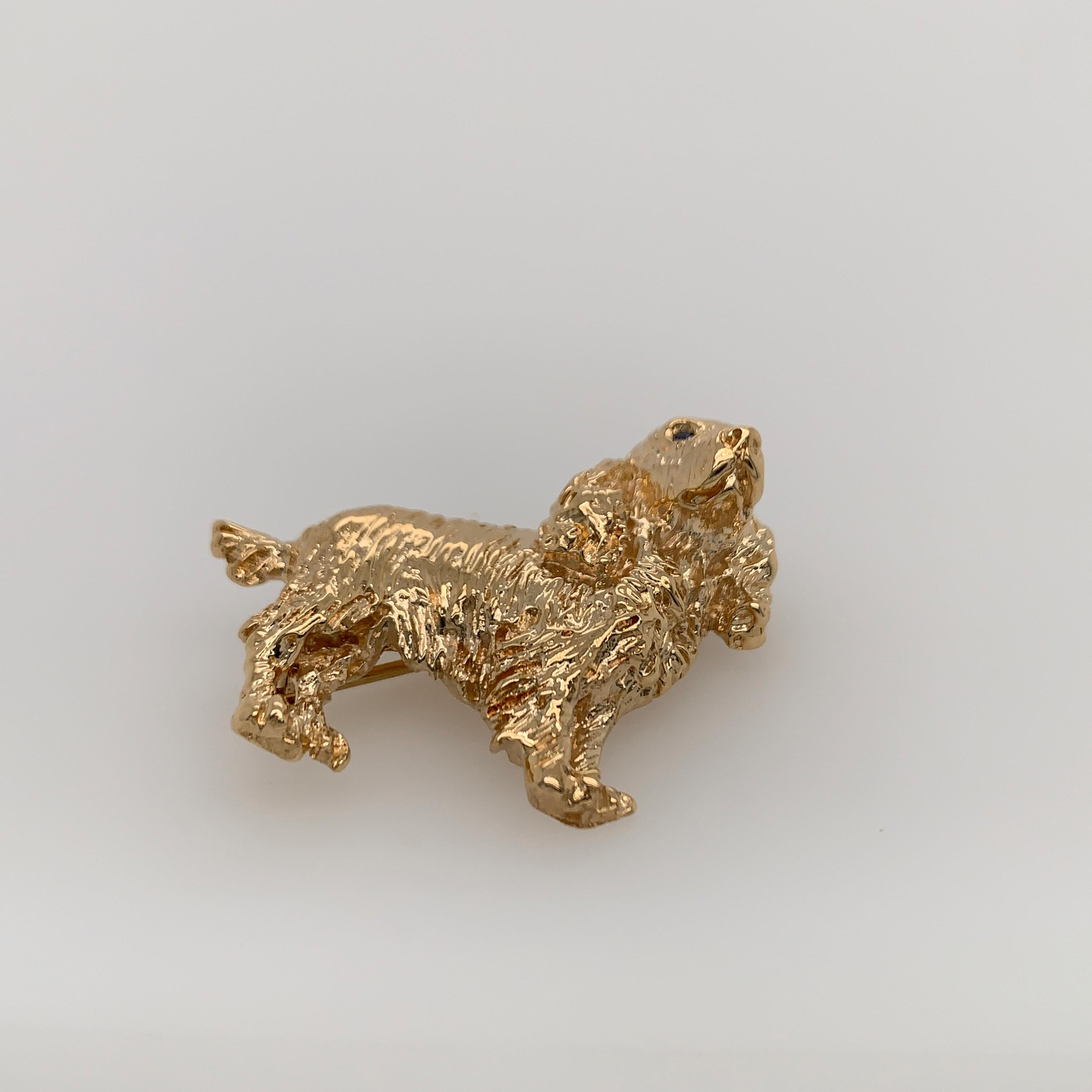 William Ruser Sapphire 14 Karat Yellow Gold Dog Brooch In Good Condition For Sale In Los Angeles, CA