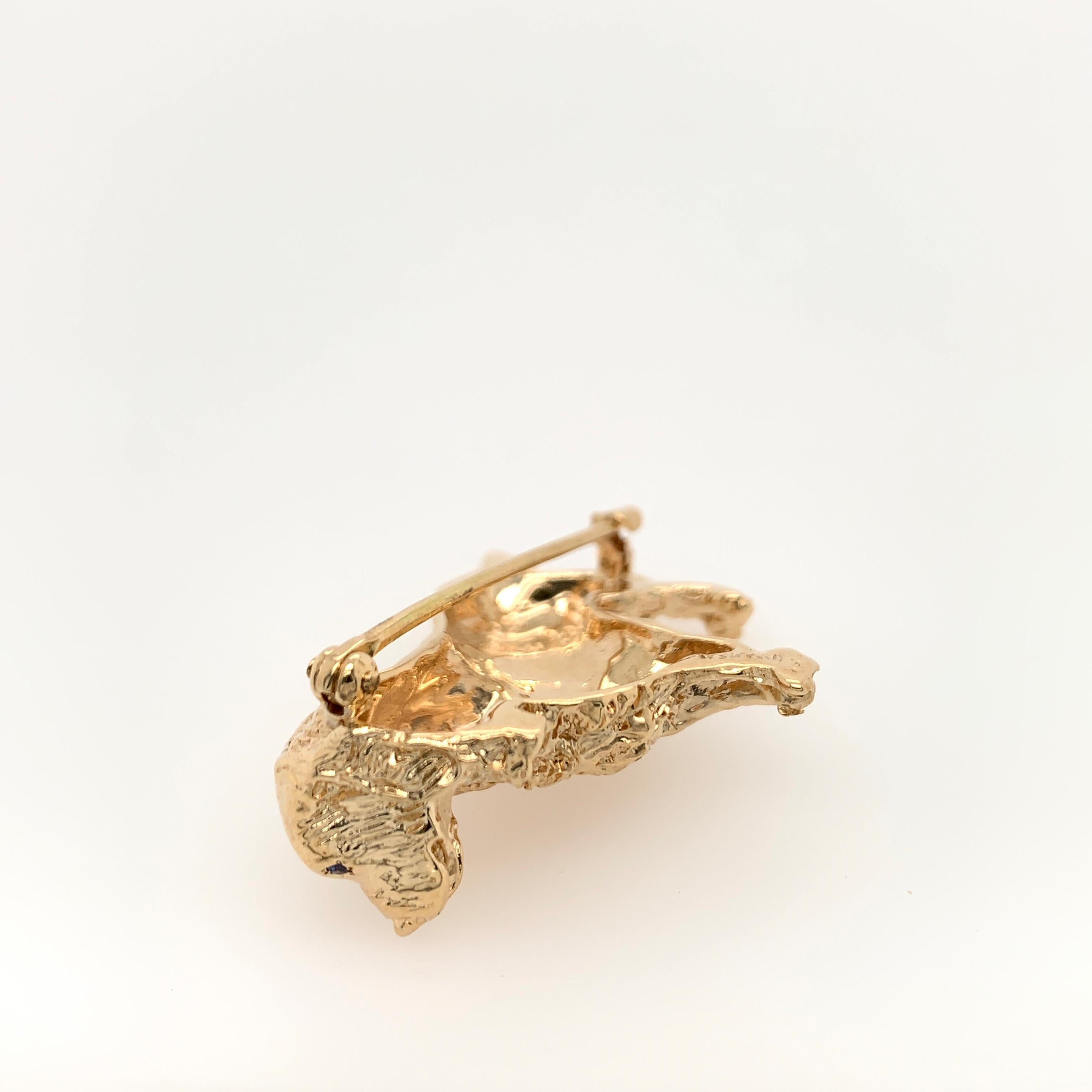 William Ruser Sapphire 14 Karat Yellow Gold Dog Brooch For Sale 3