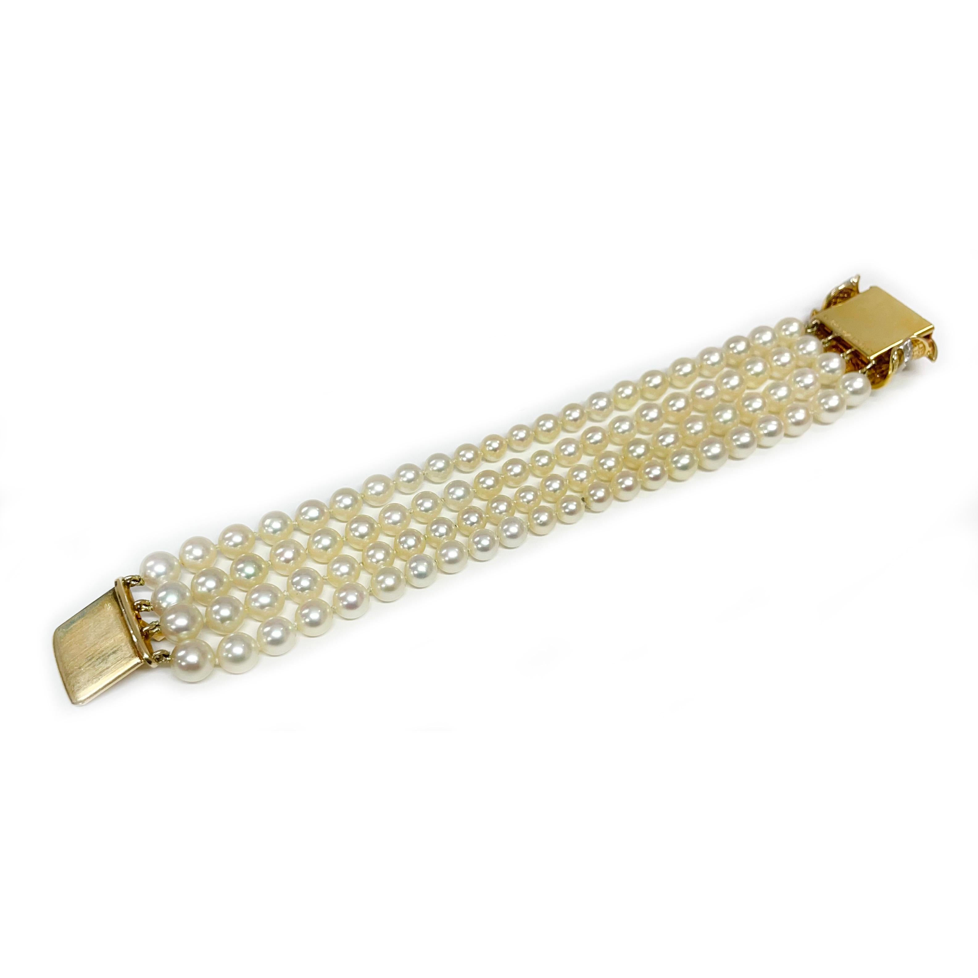 Taille ronde William Ruser Bracelet à quatre brins en or jaune et platine avec perles et diamants en vente