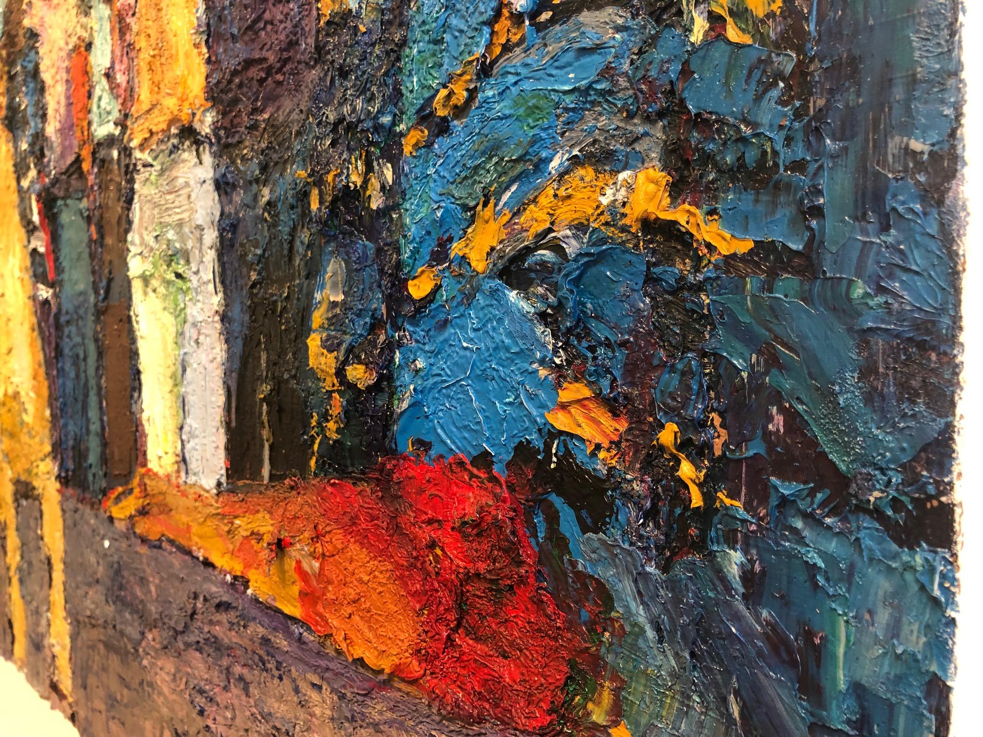 Des personnes se réunissant dans un appartement urbain sont représentées dans cette peinture à l'huile sur toile multicolore créée avec des tons bleus principalement froids qui sont contrebalancés par la chaleur du rouge pâle et de l'or, comme dans