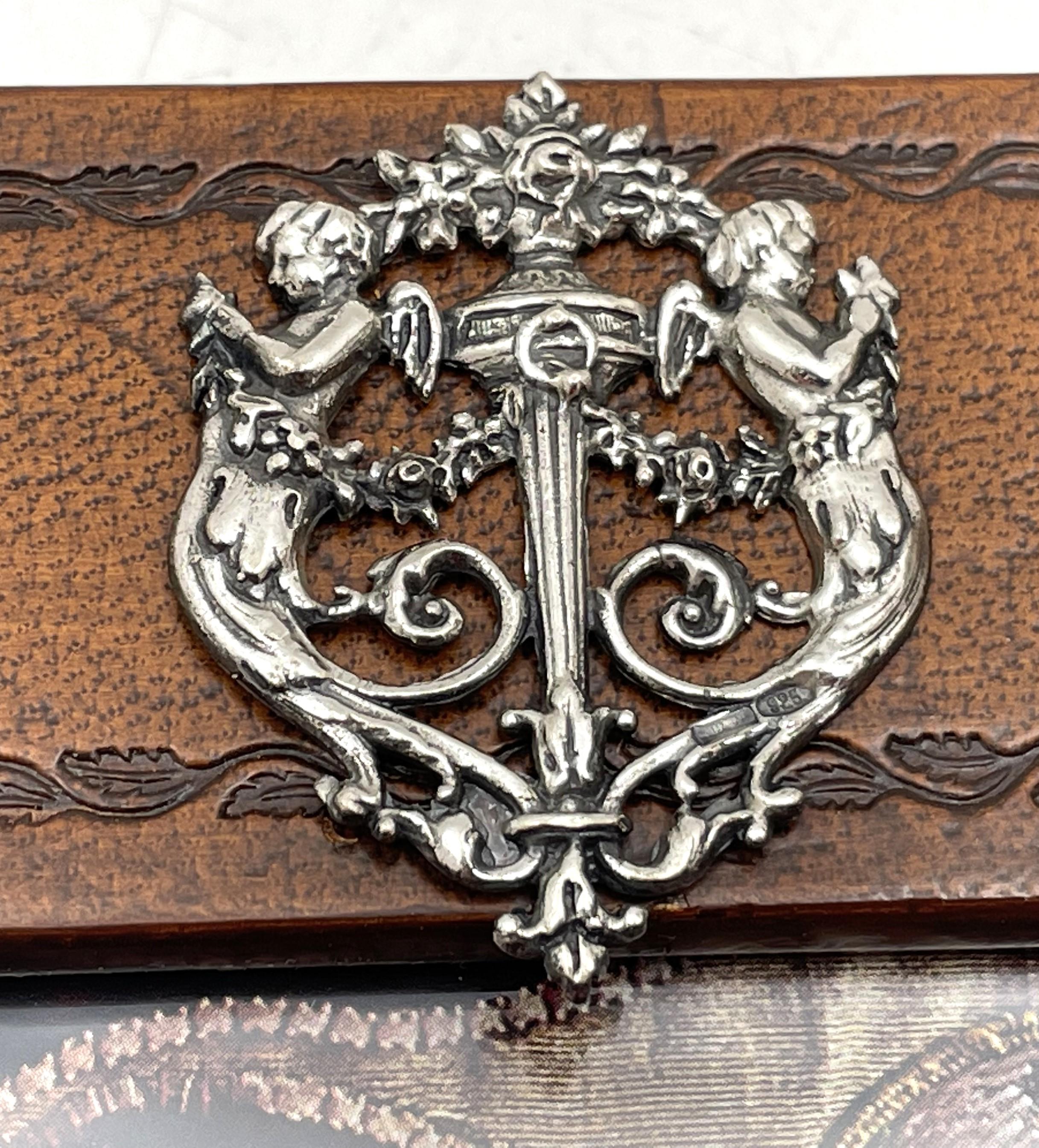 William Scott Bilderrahmen aus Leder und Sterlingsilber mit Puttenmotiven im Zustand „Hervorragend“ im Angebot in New York, NY