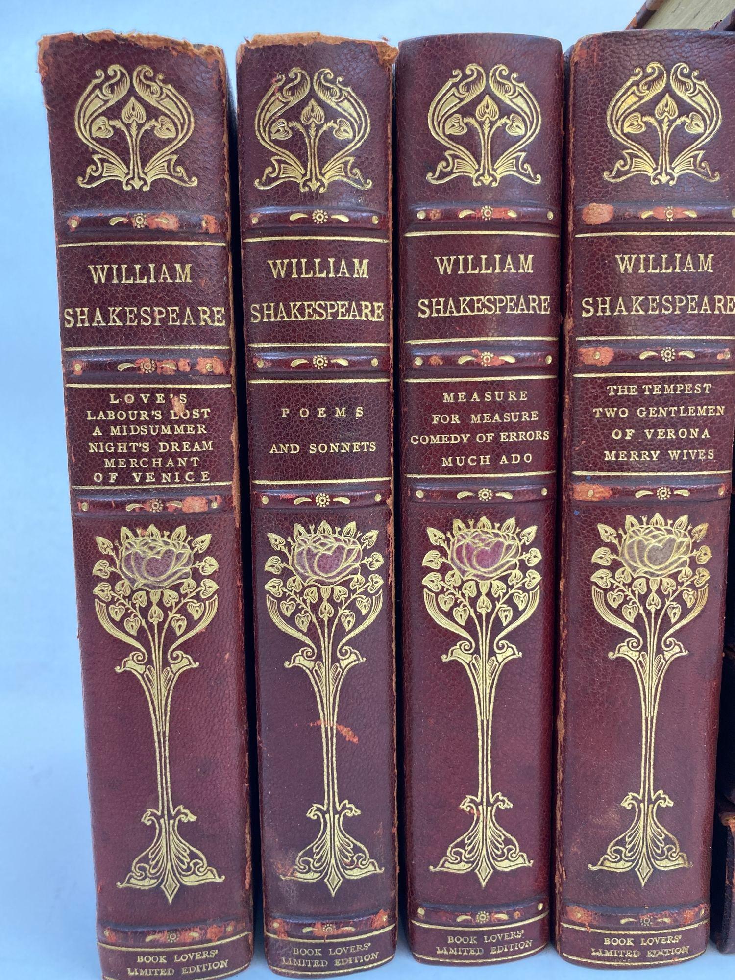 English William Shakespeare 15 Volumes Limited Edition Number 77 For Sale