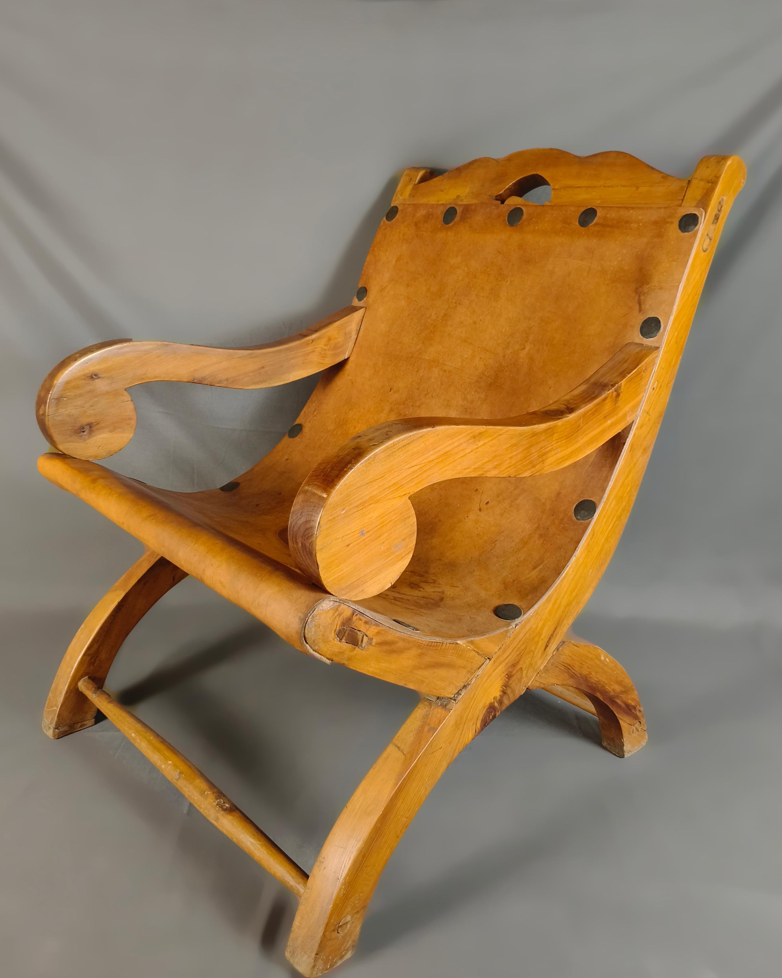 William Spratling 1940er Taxco Sabino Holz- und Lederstuhl Miguelito Butaque aus Holz und Leder (Moderne der Mitte des Jahrhunderts) im Angebot