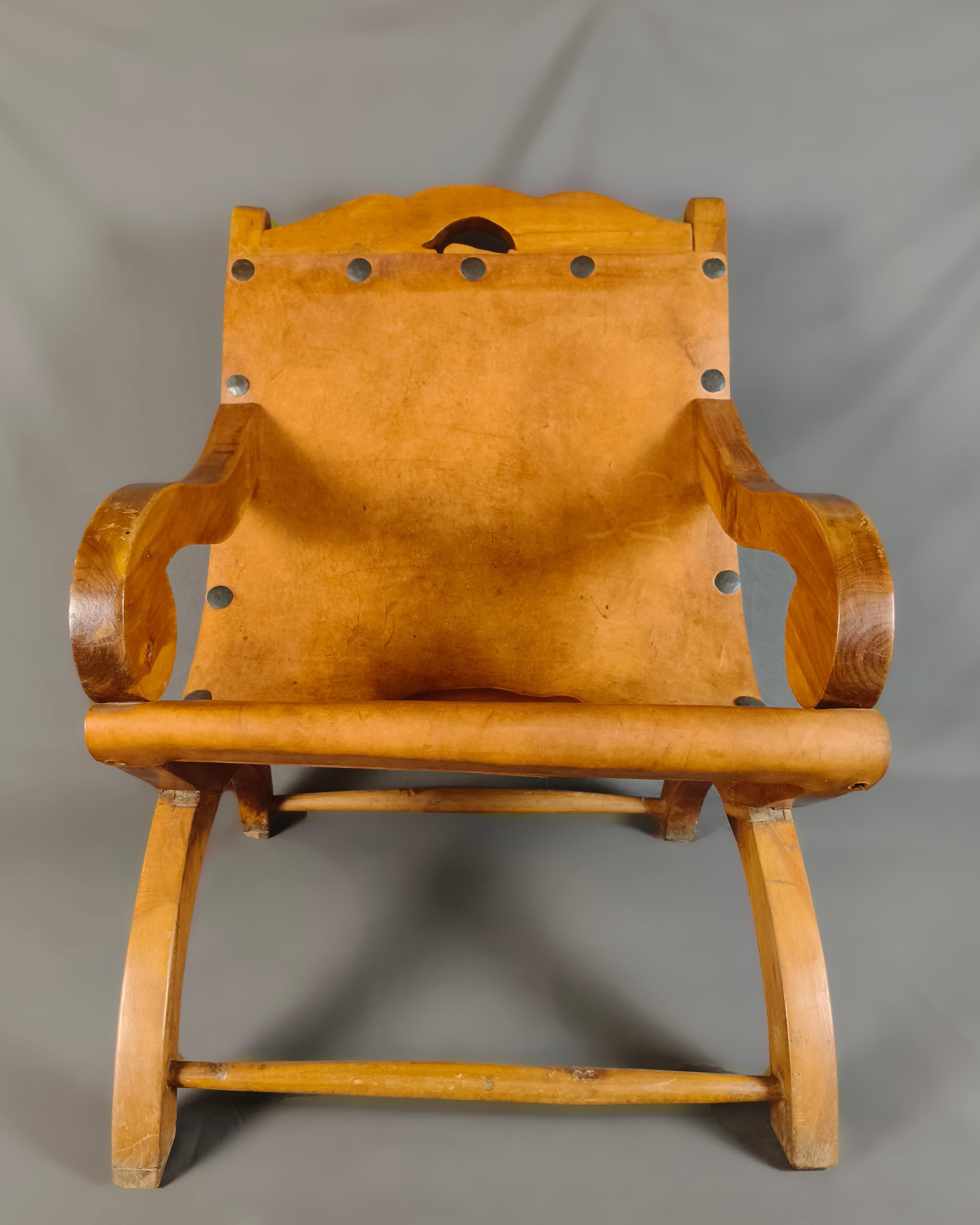 William Spratling 1940er Taxco Sabino Holz- und Lederstuhl Miguelito Butaque aus Holz und Leder im Angebot 1