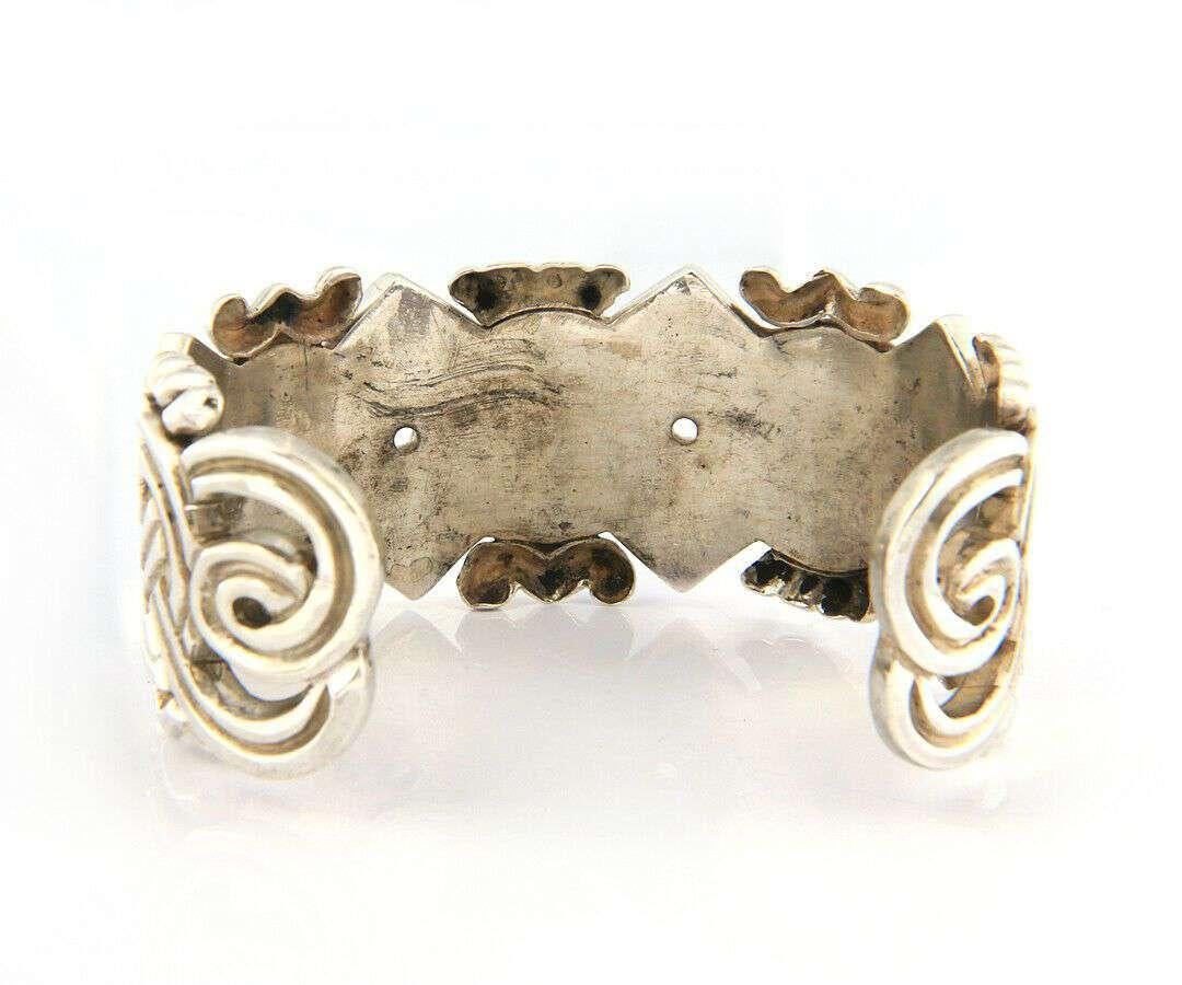 William Spratling Aztec Motif Cuff Bracelet Signed C. 1940s, Sterling 925 In Good Condition In Vienna, VA
