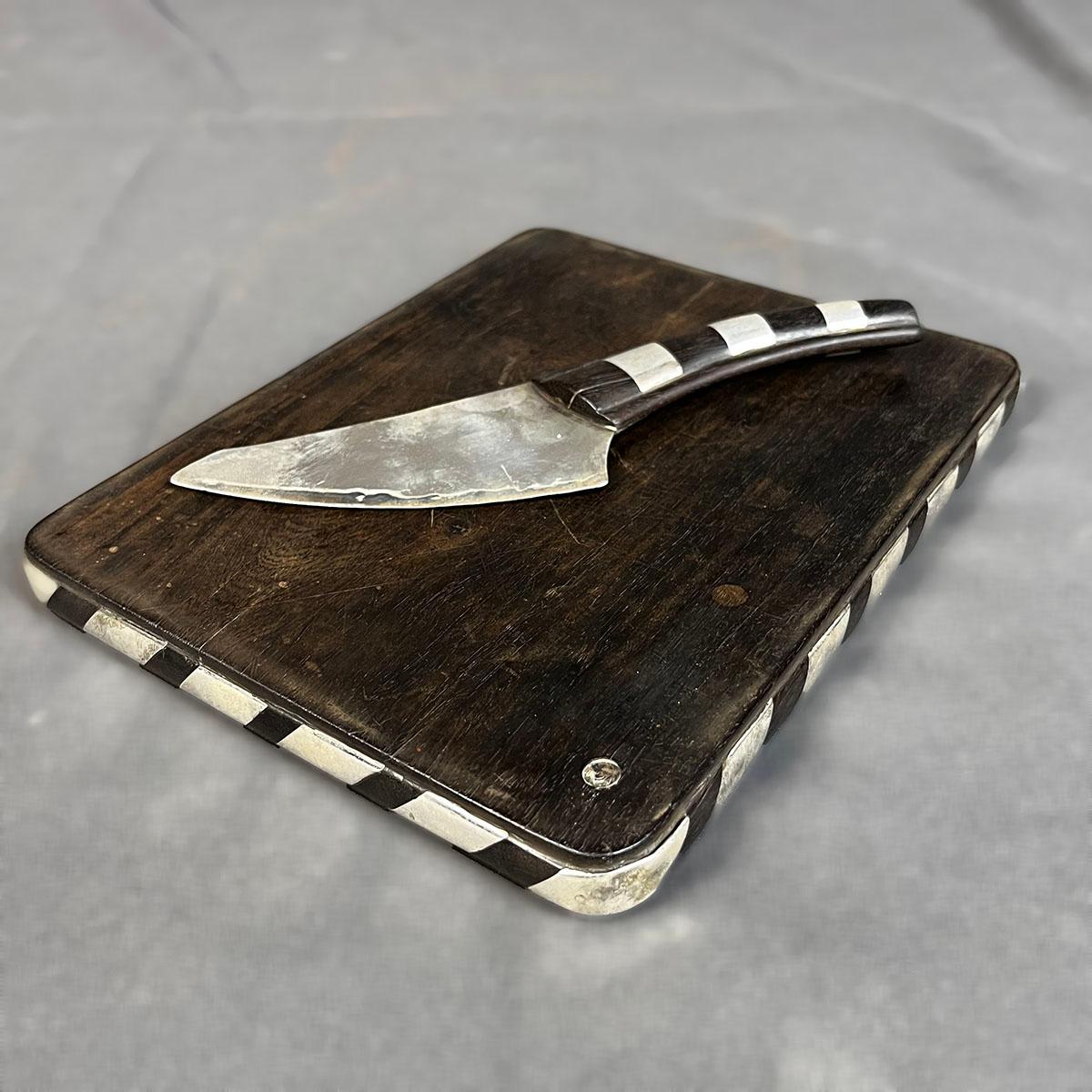Mid-Century Modern Planche à fromage William Spratling Wood en argent sterling avec couteau et cuillère à sauce en vente