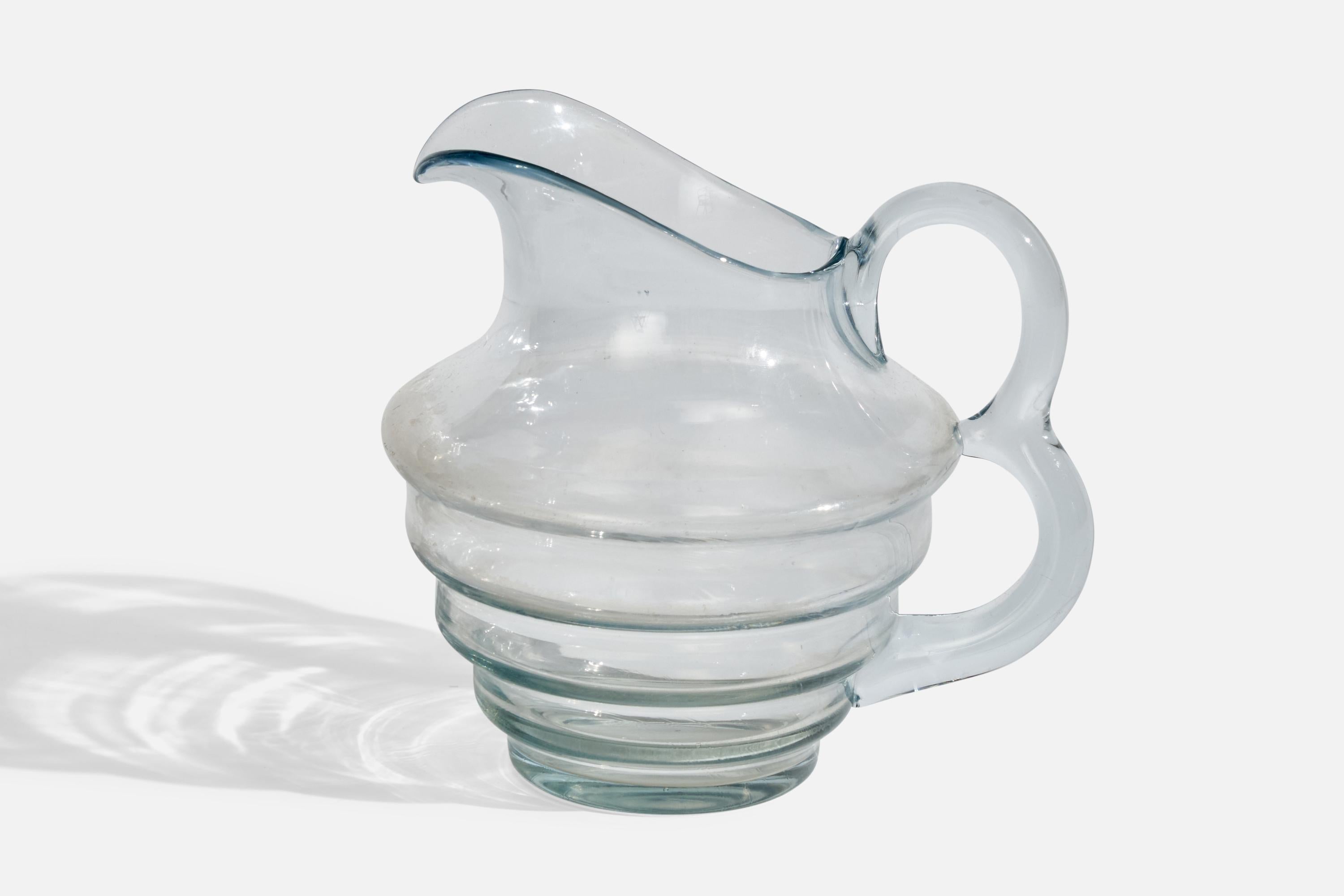 Jarra de cristal diseñada por William Stenberg y producida por Gullaskrufs Glasbruk, Suecia, c. 1930. 
