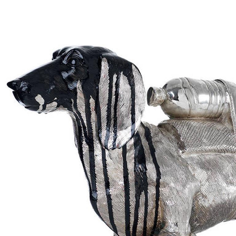 Bassotto clonato con bottiglia per animali. in vendita 1