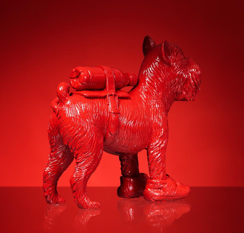 Cloned Griffon Bruxellois mit Haustierflasche im Angebot 8