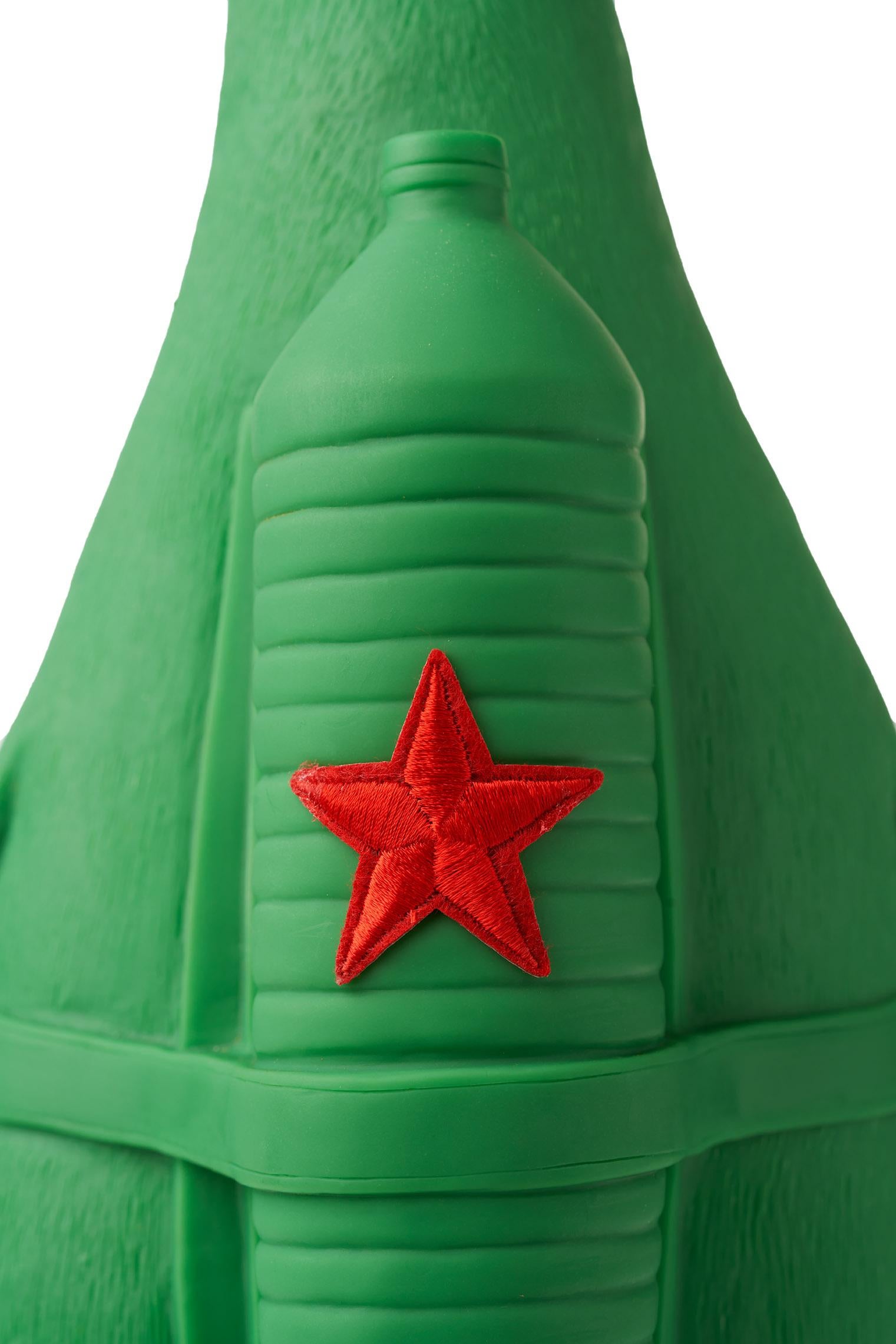 Pinguino cubano clonato - Sculpture Pop Art di William Sweetlove