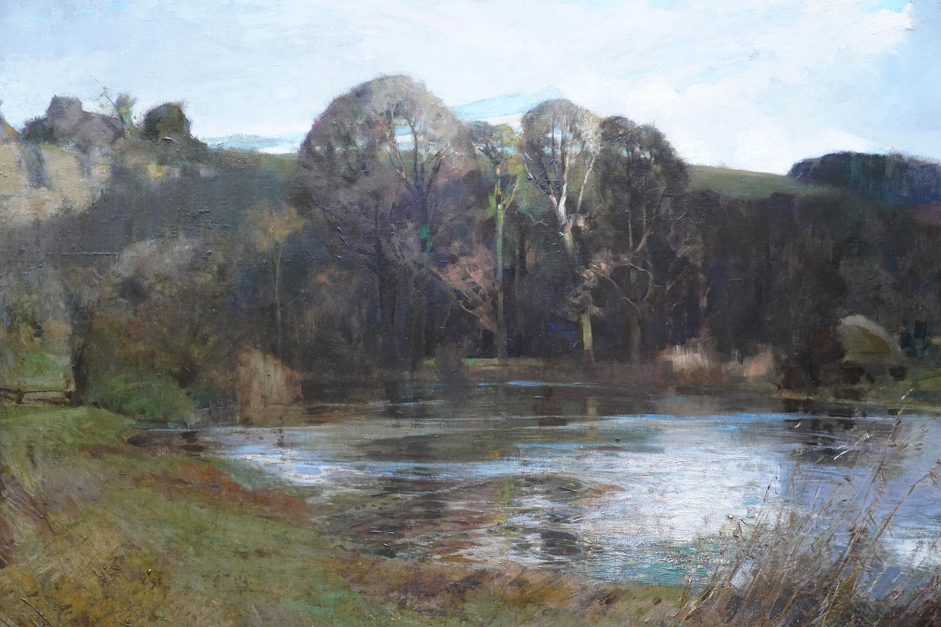 Paysage fluvial - Arun Sussex - Peinture à l'huile britannique de paysage de 1950 d'Arundel - Réalisme Photograph par William Thomas Wood