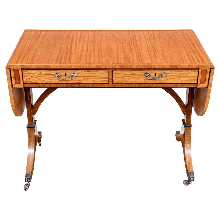 William Tillman Regency Style Mahogany And Satinwood Cross Banded Sofa Table im Angebot