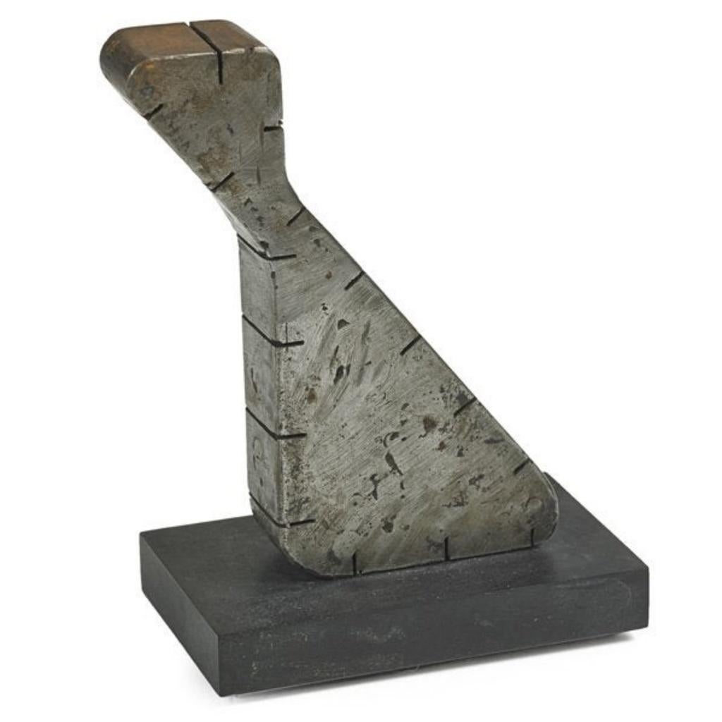 Robert Elkon
Untitled Constructivist Sculpture, 1979 on wood plinth
Steel on wood plinth with Robert Elkon Gallery label verso
5 3/4 × 4 × 1 in  14.6 × 10.2 × 2.5 cm
Bears original Robert Elkon Gallery on the underside, expressly stating the work is