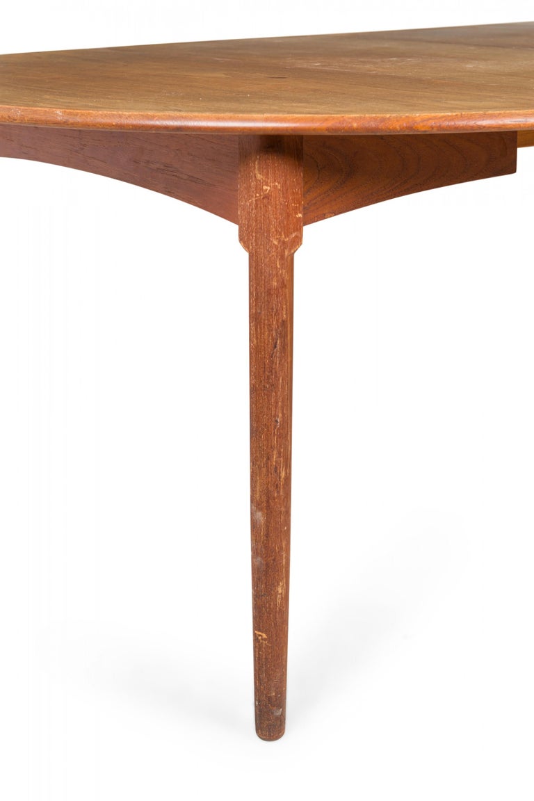 William Watting Danish Mid-Century Modern Teak Dining Table with Leaves For Sale 1