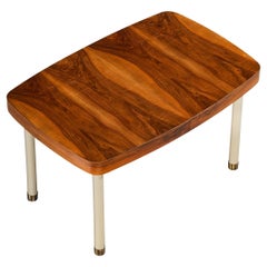 Mesa de comedor William Watting de nogal