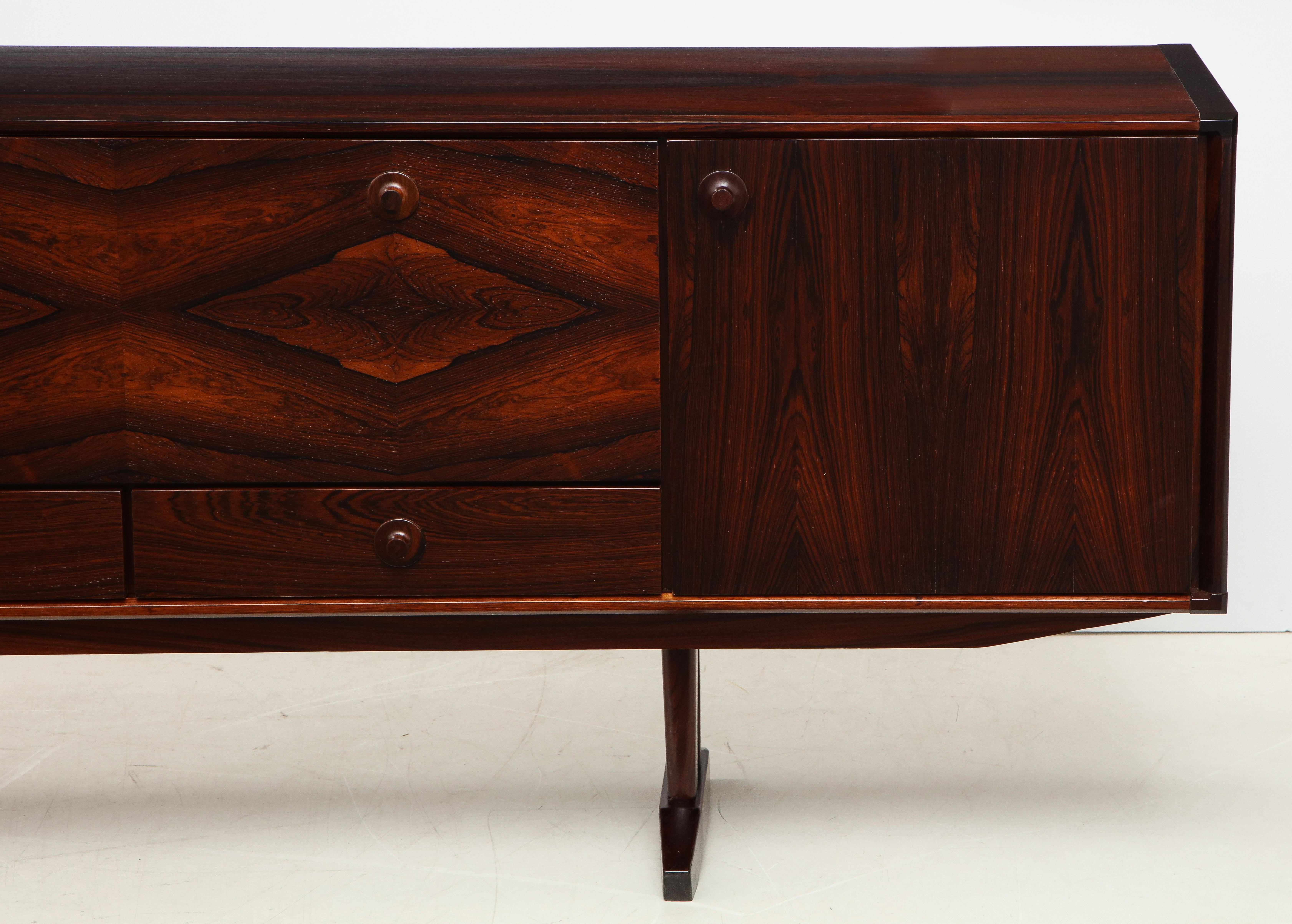 William Watting for Fristho Brazilian Rosewood Long Sideboard In Good Condition In New York, NY