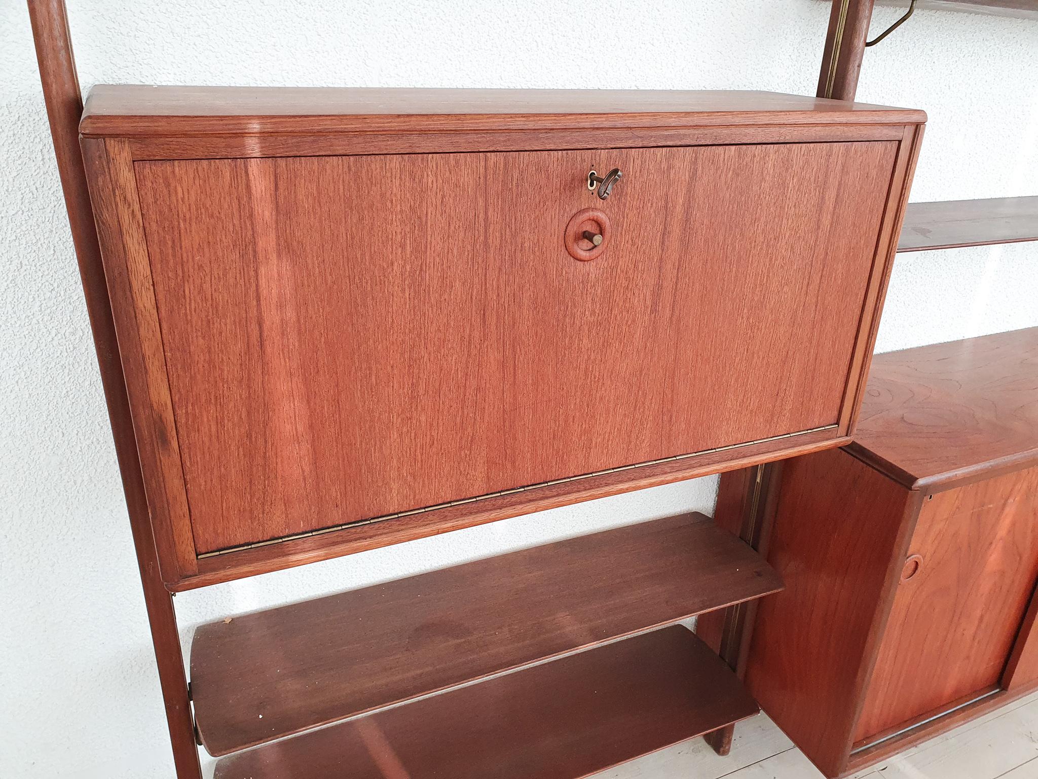 William Watting for Fristho Wall Unit, the Netherlands 1950's In Good Condition For Sale In Amsterdam, NL