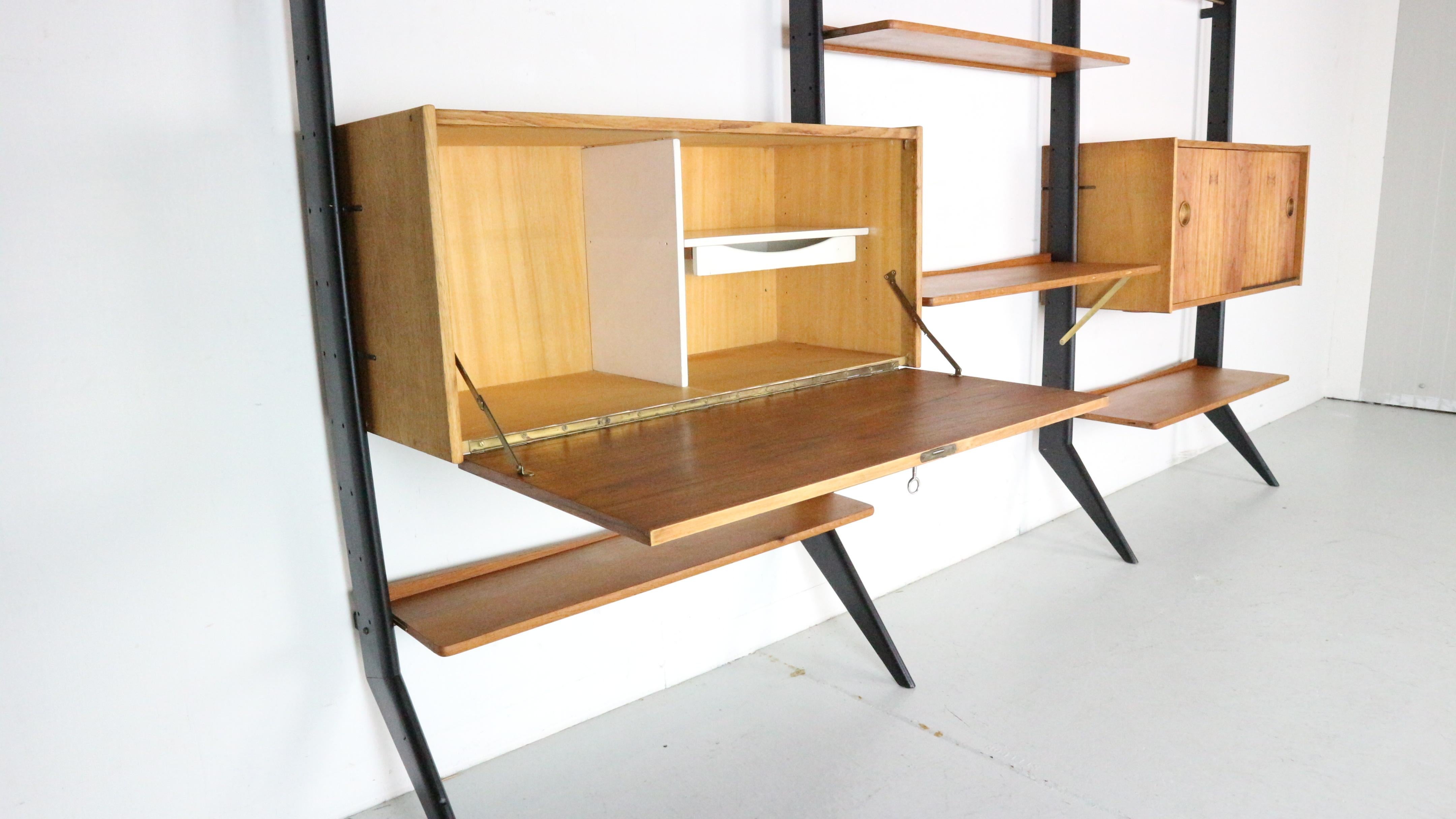 William Watting  Free Standing Modular Wall unit, 1960s the Netherlands For Sale 5