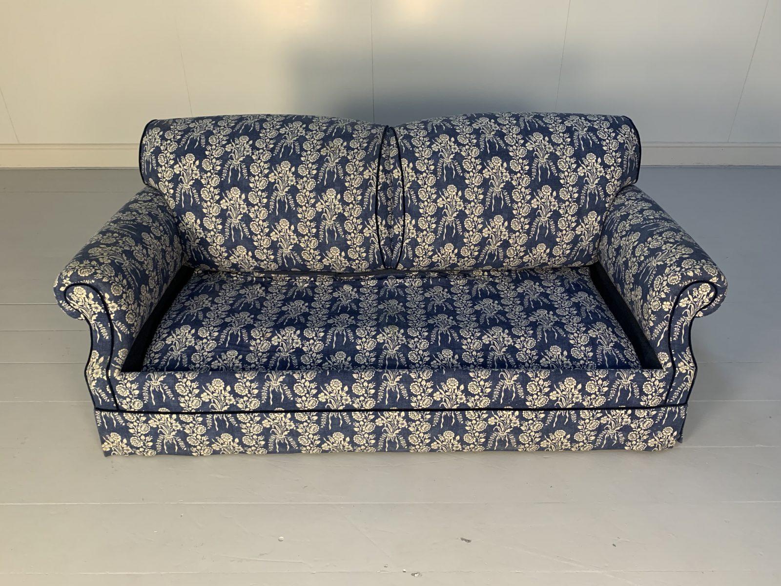 William Yeoward “Percy” 2.5-Seat Sofa Bed in Blue Patterned Fabric 5