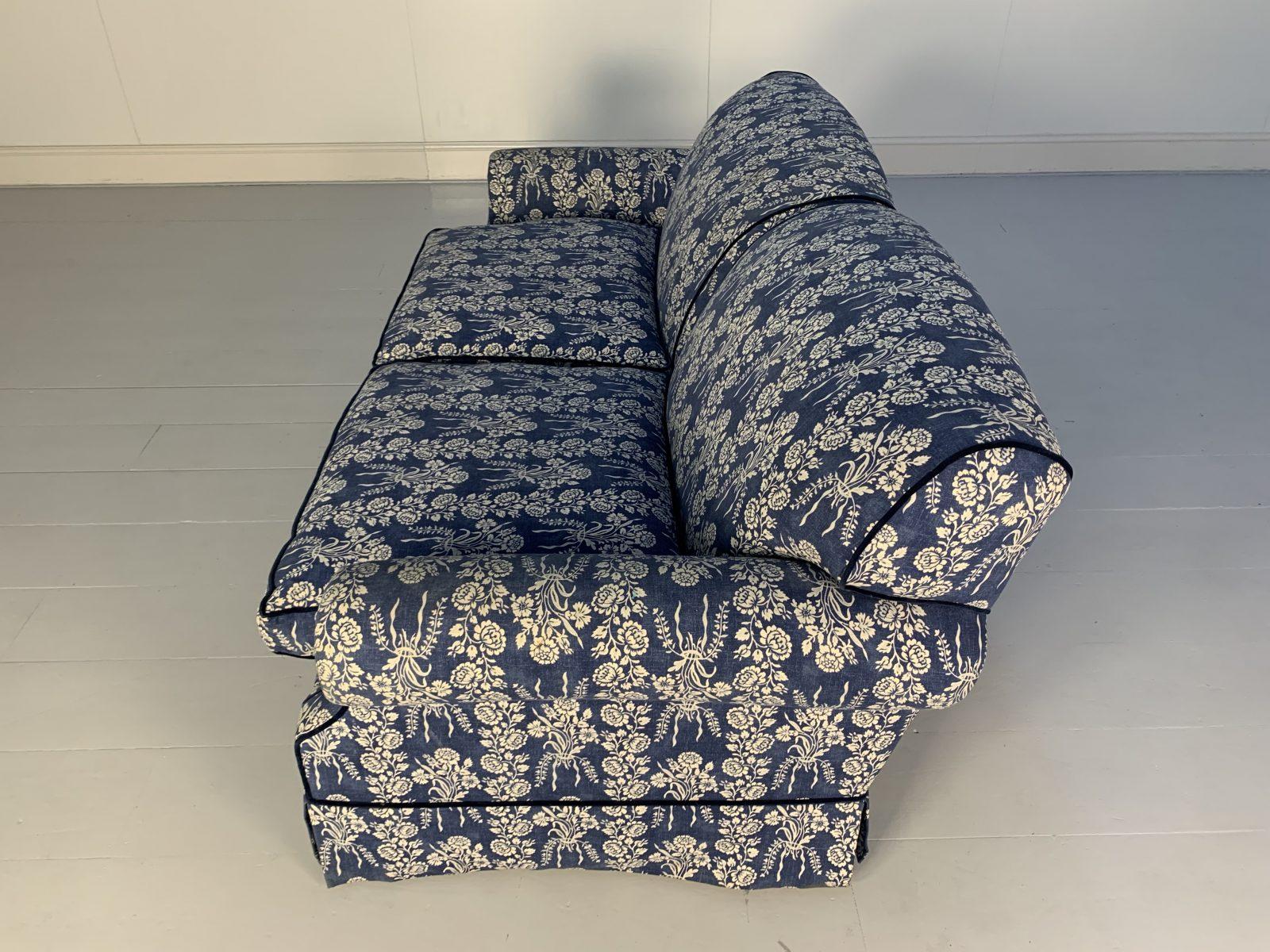 William Yeoward “Percy” 2.5-Seat Sofa Bed in Blue Patterned Fabric 8