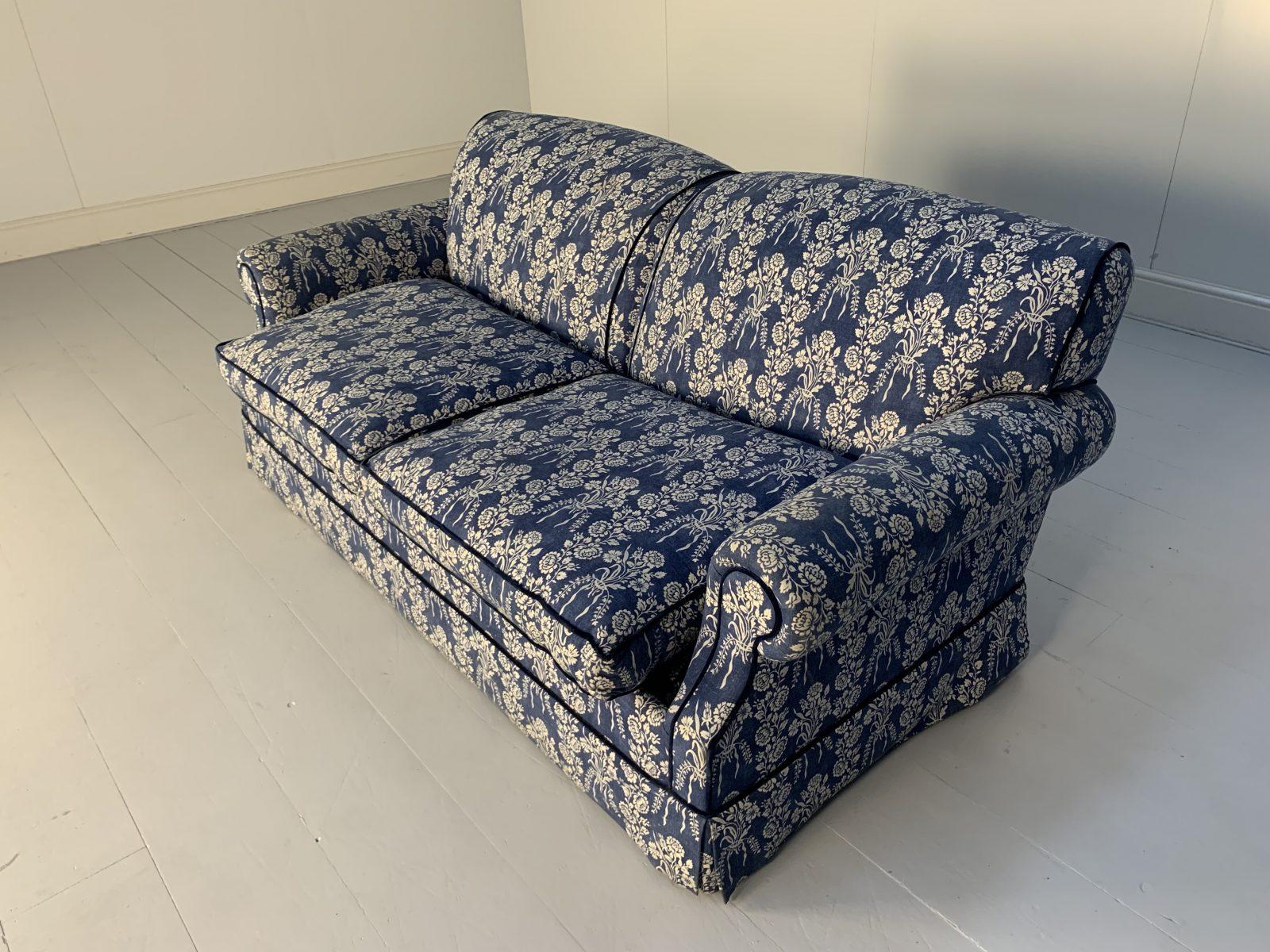 Contemporary William Yeoward “Percy” 2.5-Seat Sofa Bed in Blue Patterned Fabric