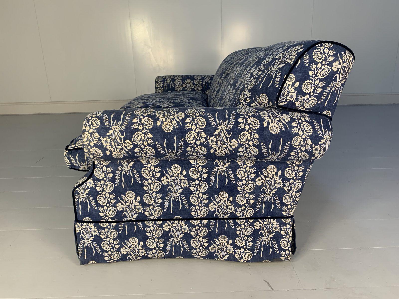 William Yeoward “Percy” 2.5-Seat Sofa Bed in Blue Patterned Fabric 3