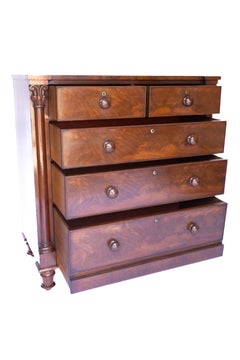 William1V period Mahogany 5 drawer chest