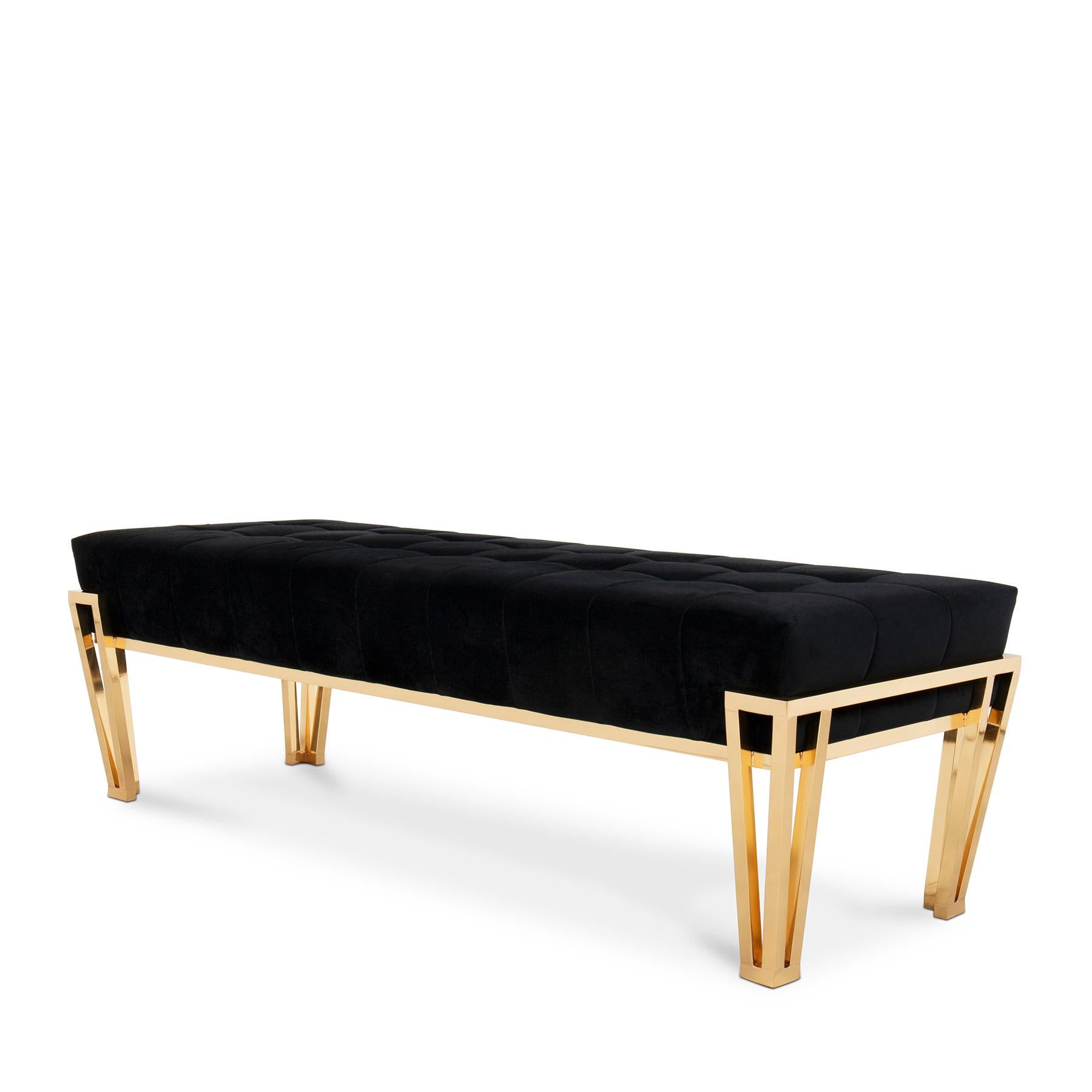 Bench Williams with solid wooden structure upholstered and covered
with black velvet fabric, bench with solid brass structure with 4 feet in 
polished finish. Also available with other fabrics on request.