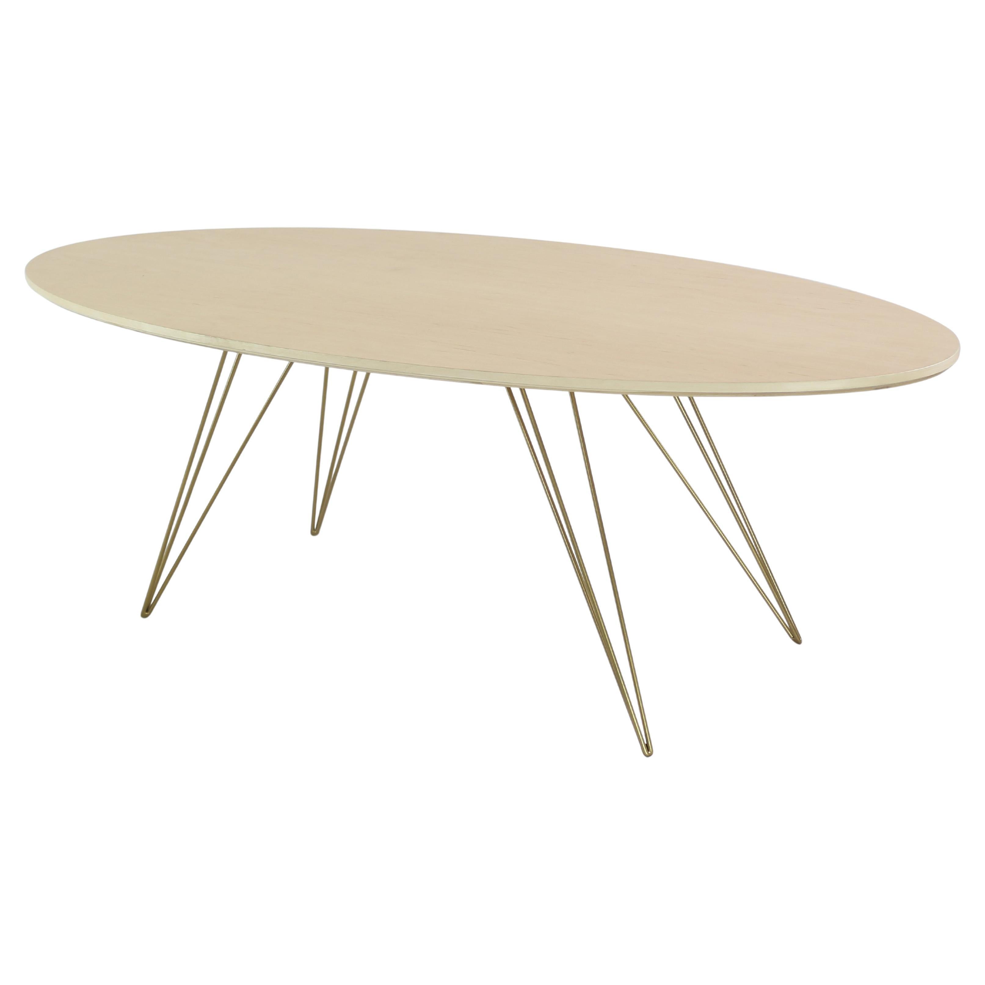 Williams Hairpin Couchtisch, ovaler Ahorn, Messing in Gold