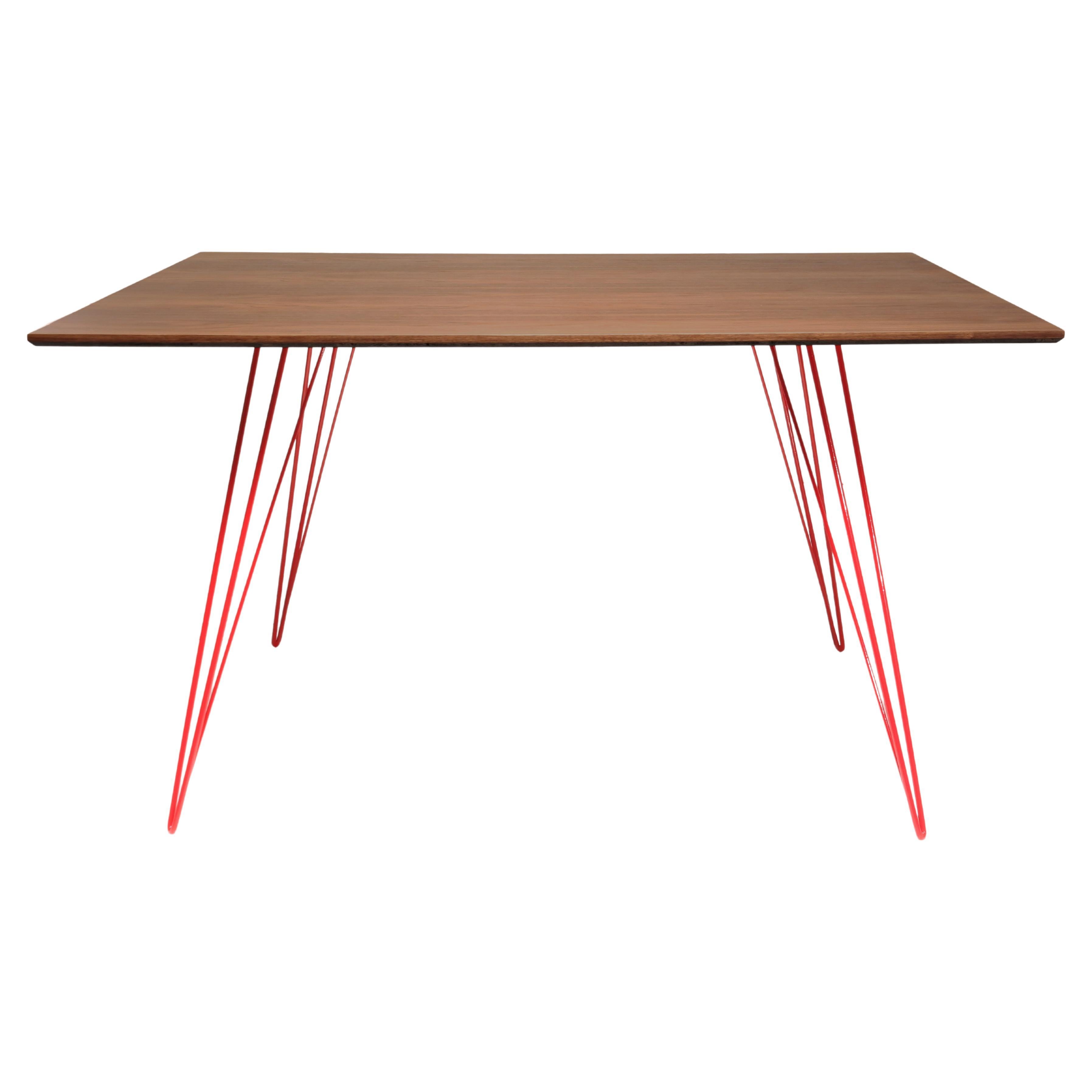 Table rectangulaire de salle à manger Williams en épingle à cheveux rouge noyer en vente