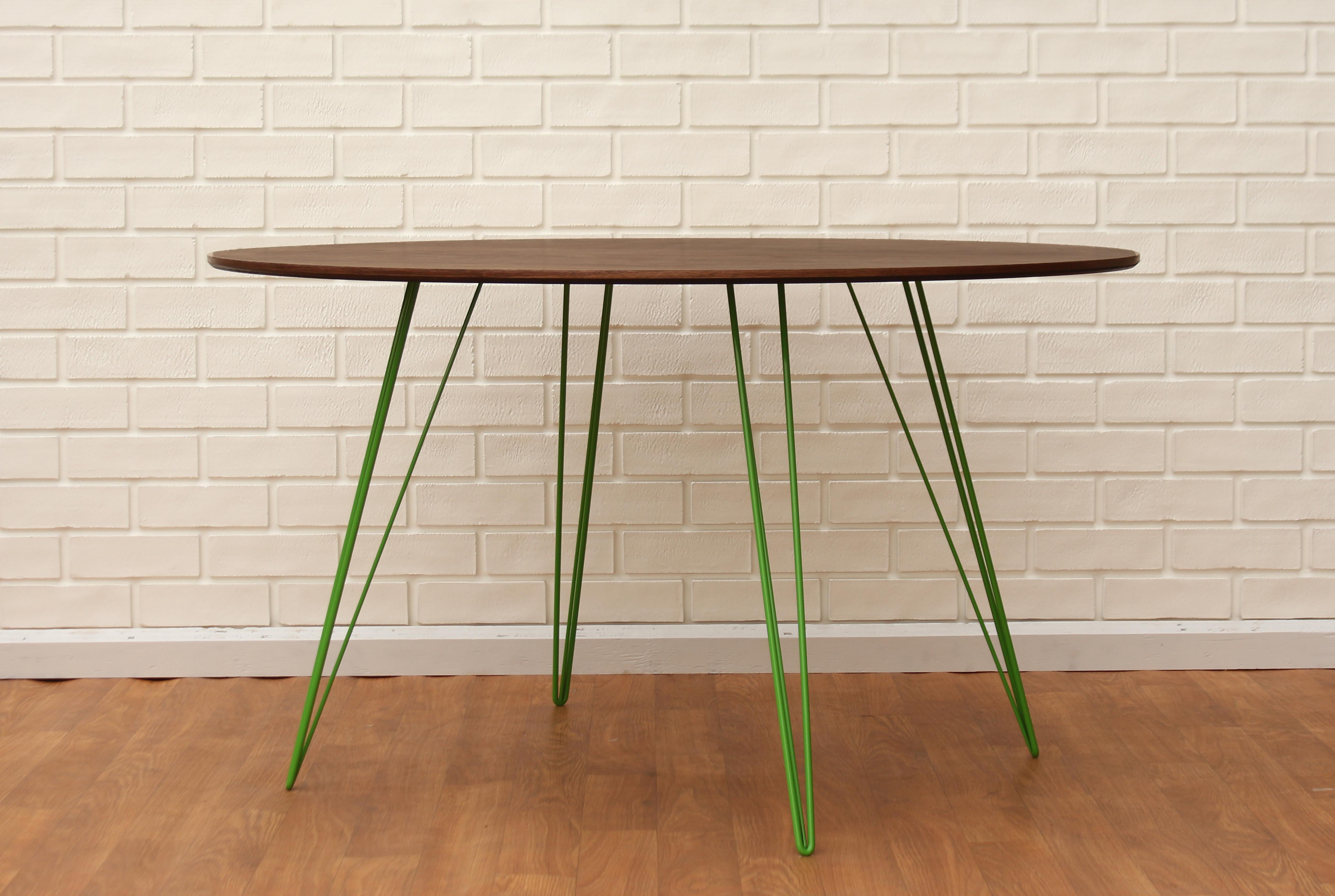 Scandinavian Modern Williams Hairpin Dining Round Table Walnut Green For Sale