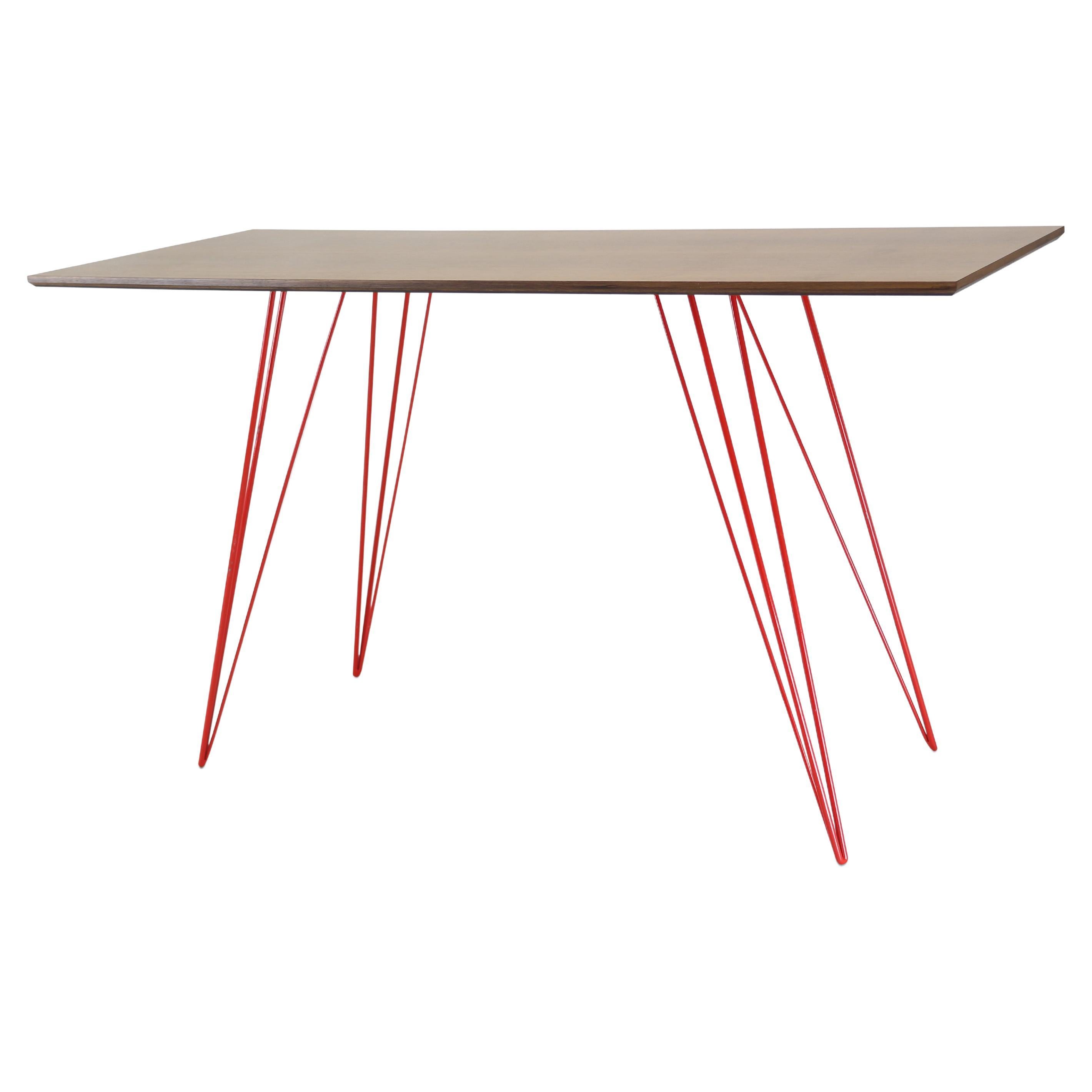 Williams Haarnadel-Schreibtisch aus Nussbaumholz in Rot