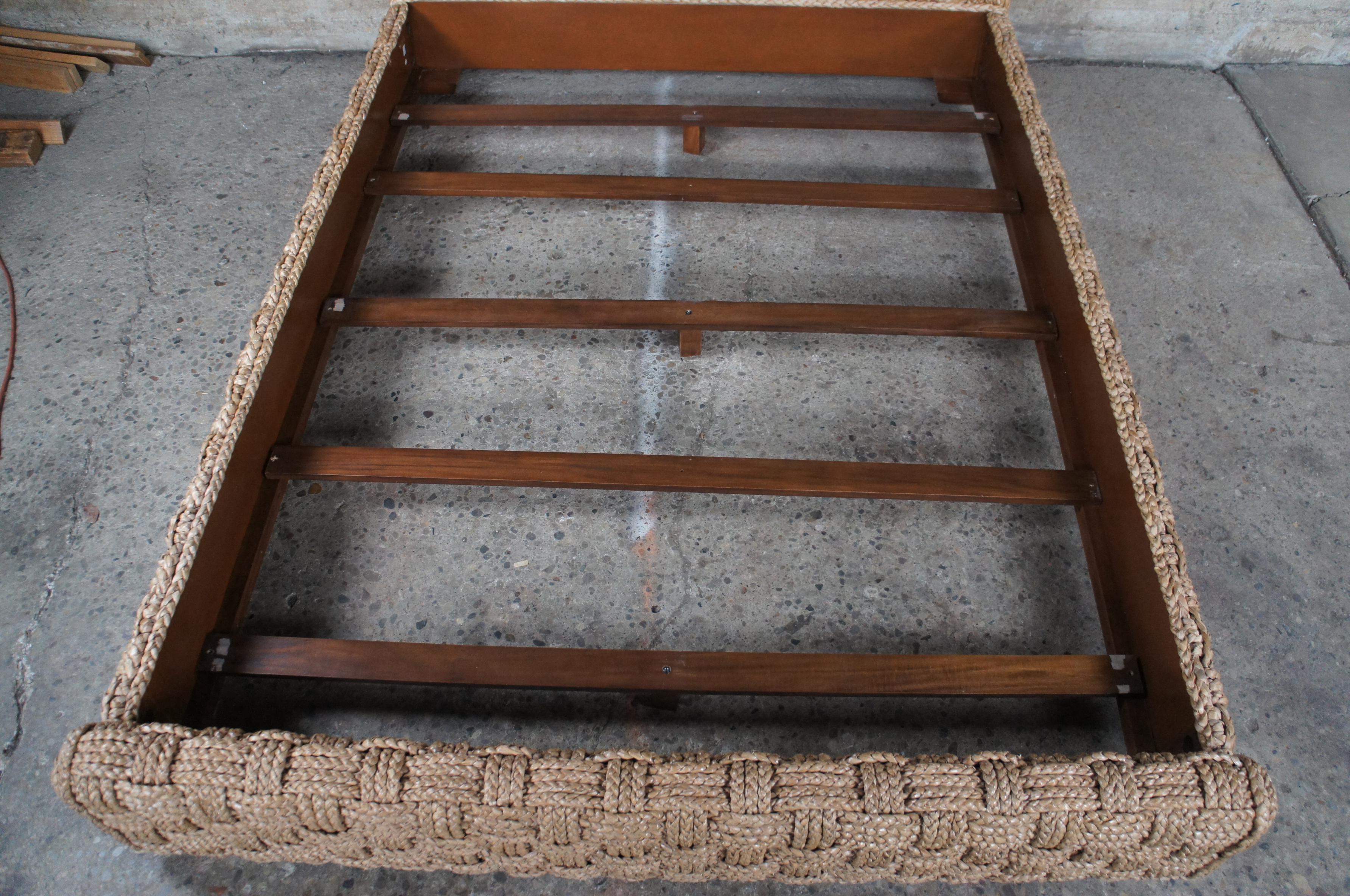 seagrass queen bed