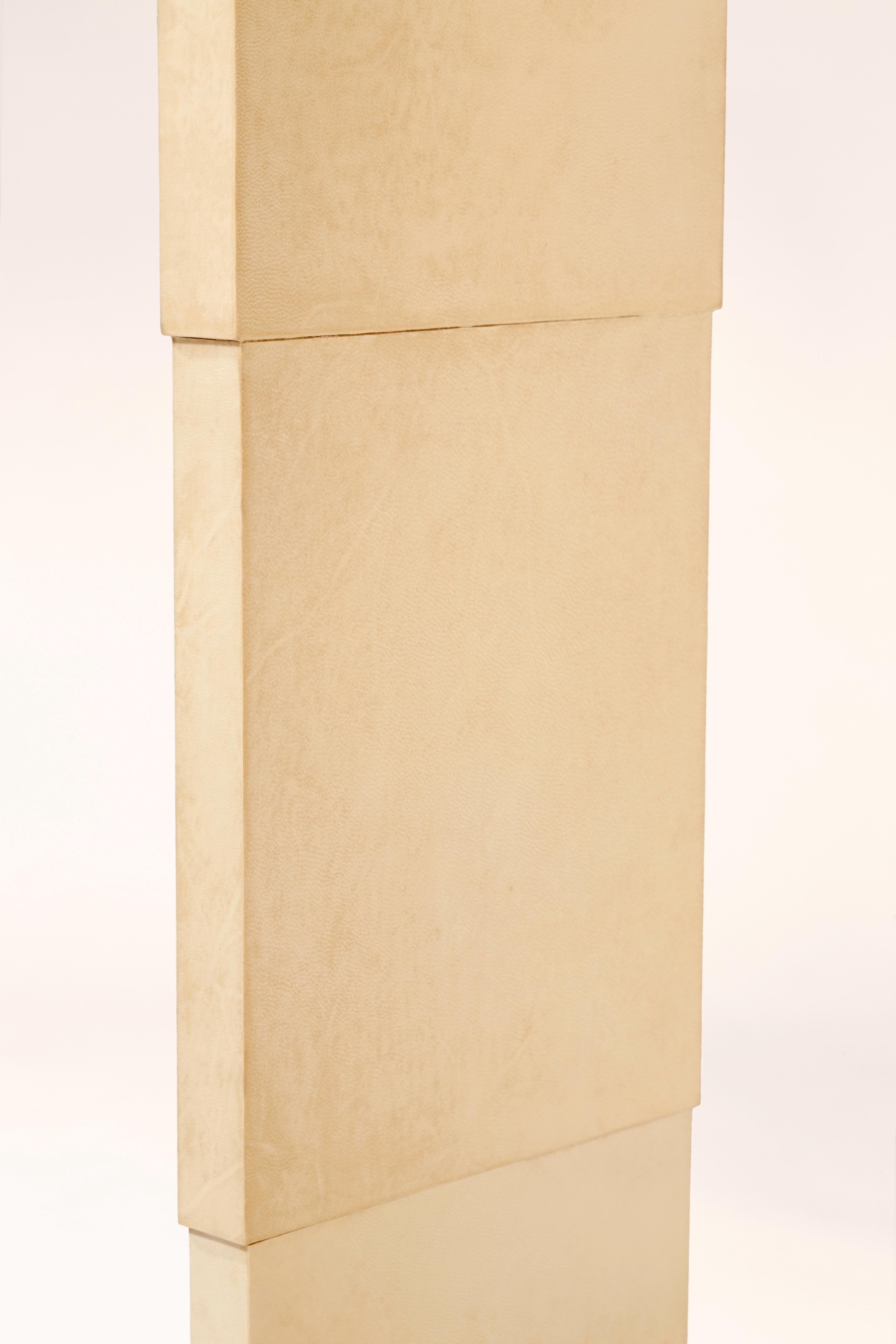 American Williamsburg Console in Parchment For Sale
