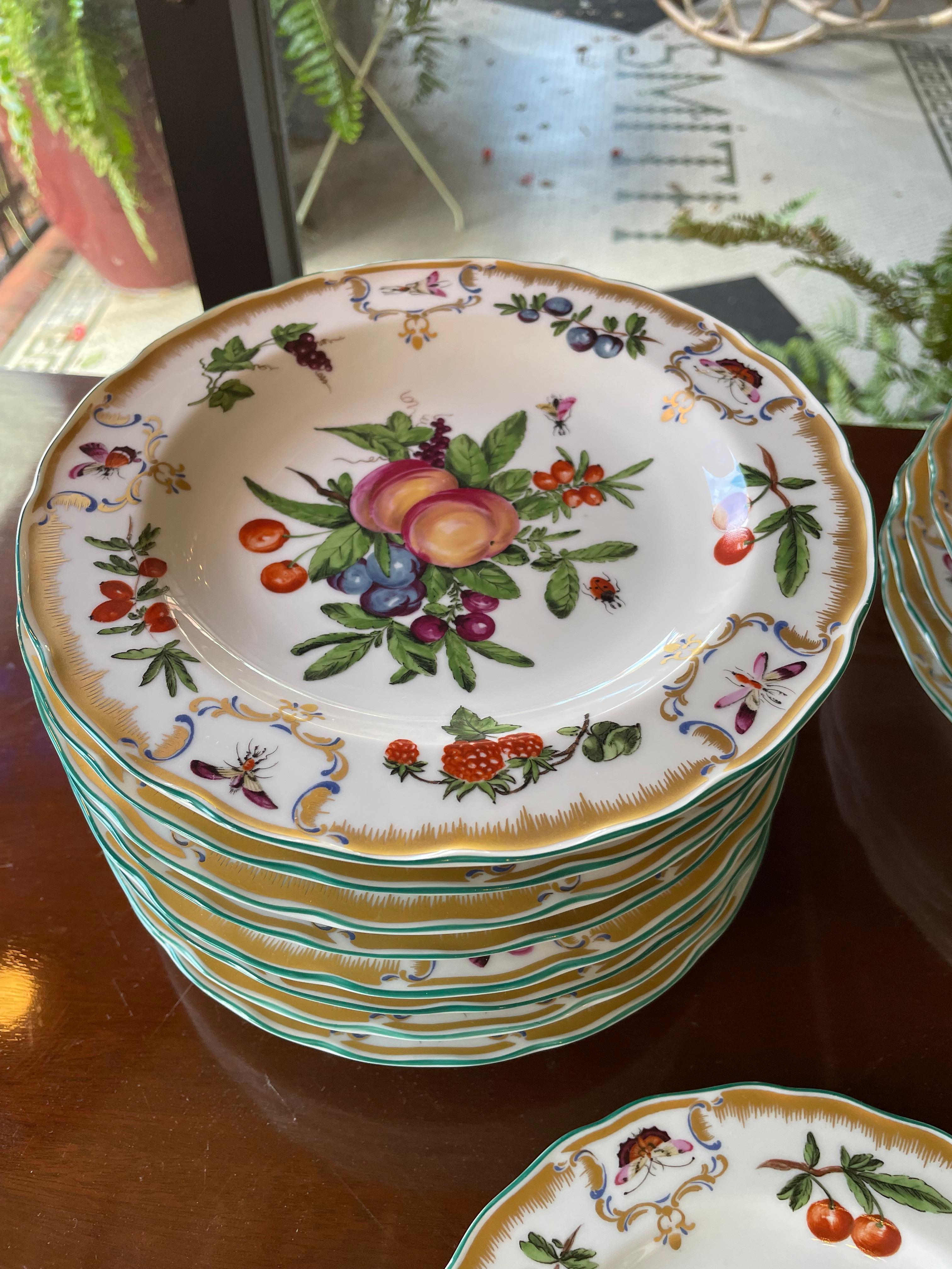 Inizio XIX secolo Set di piatti Mottahedeh di Williamsburg Duke of Gloucester in vendita