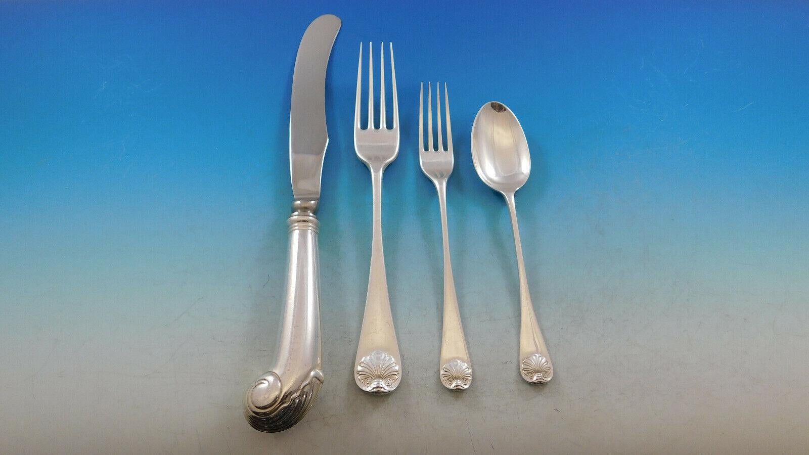 Williamsburg Shell by Stieff Sterling Silver Flatware Set Service 84 pcs Dinner In Excellent Condition For Sale In Big Bend, WI