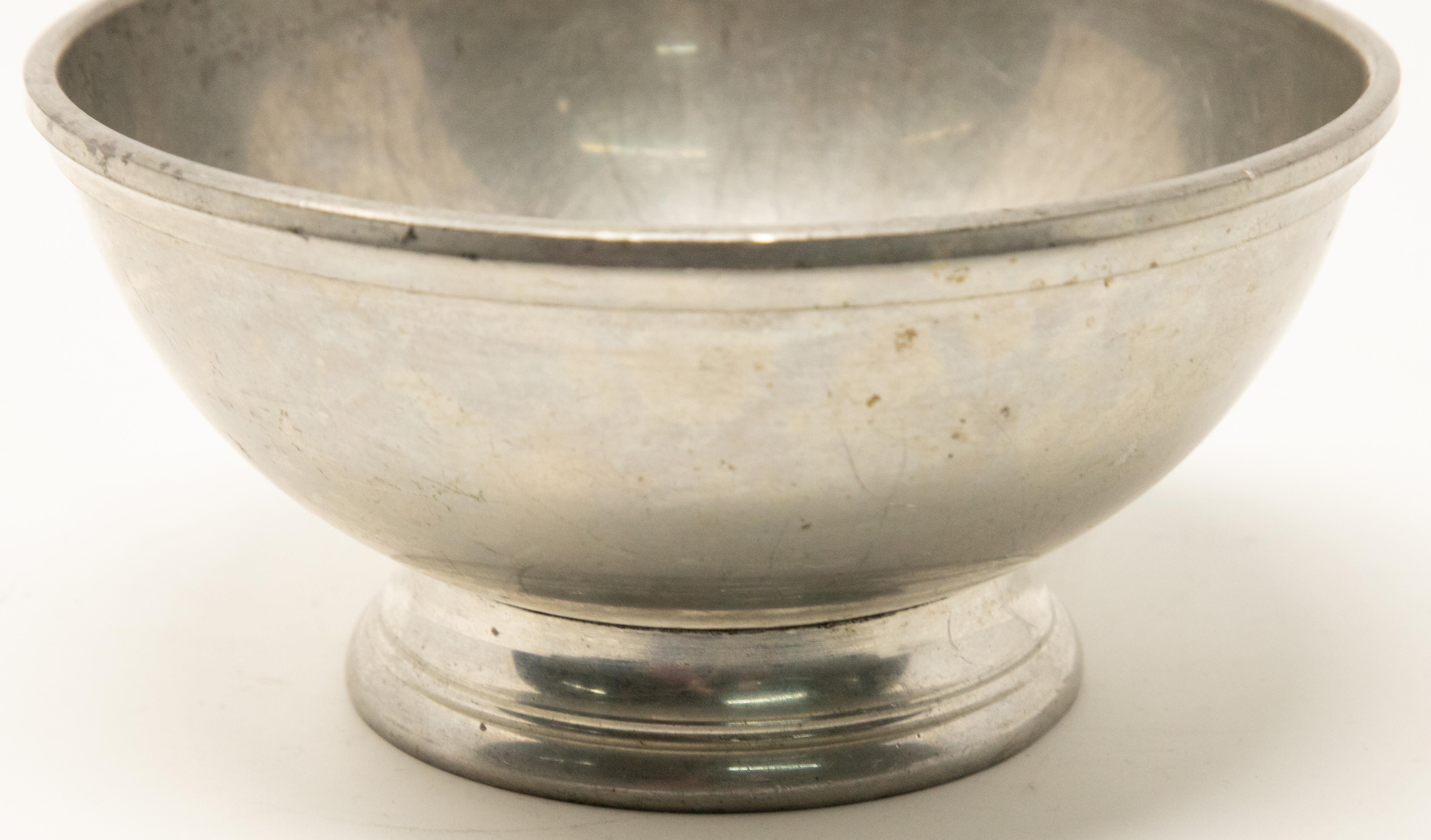 Turned Williamsburg Stieff Pewter Bowl For Sale