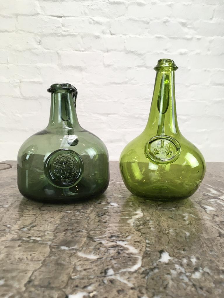 Williamsburg VA Jamestown Historical Glass Reproduction Onion Bottles