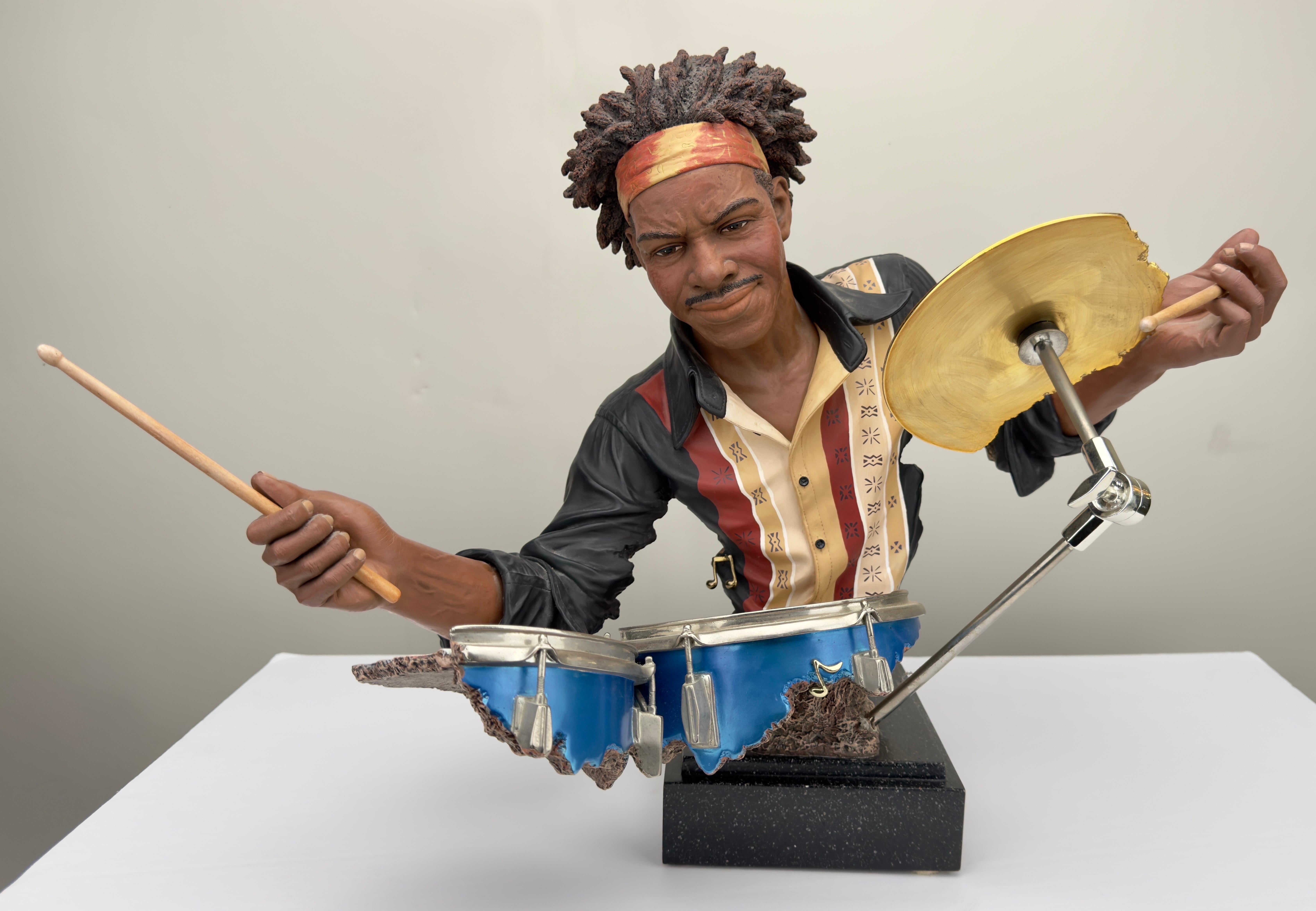 The Drummer sculpture en résine moulée, signée Willitts Designs International  en vente 1