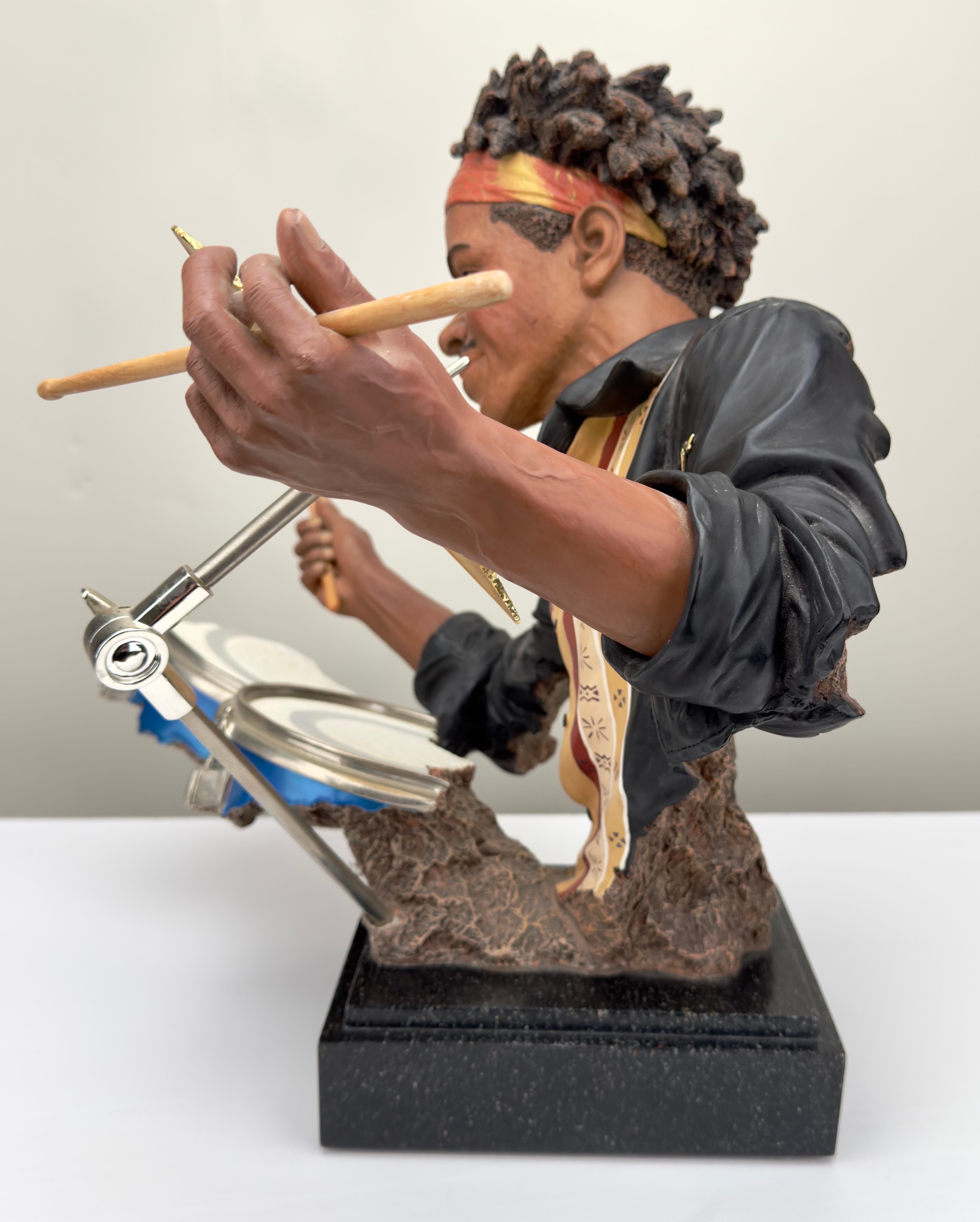 The Drummer sculpture en résine moulée, signée Willitts Designs International  en vente 5