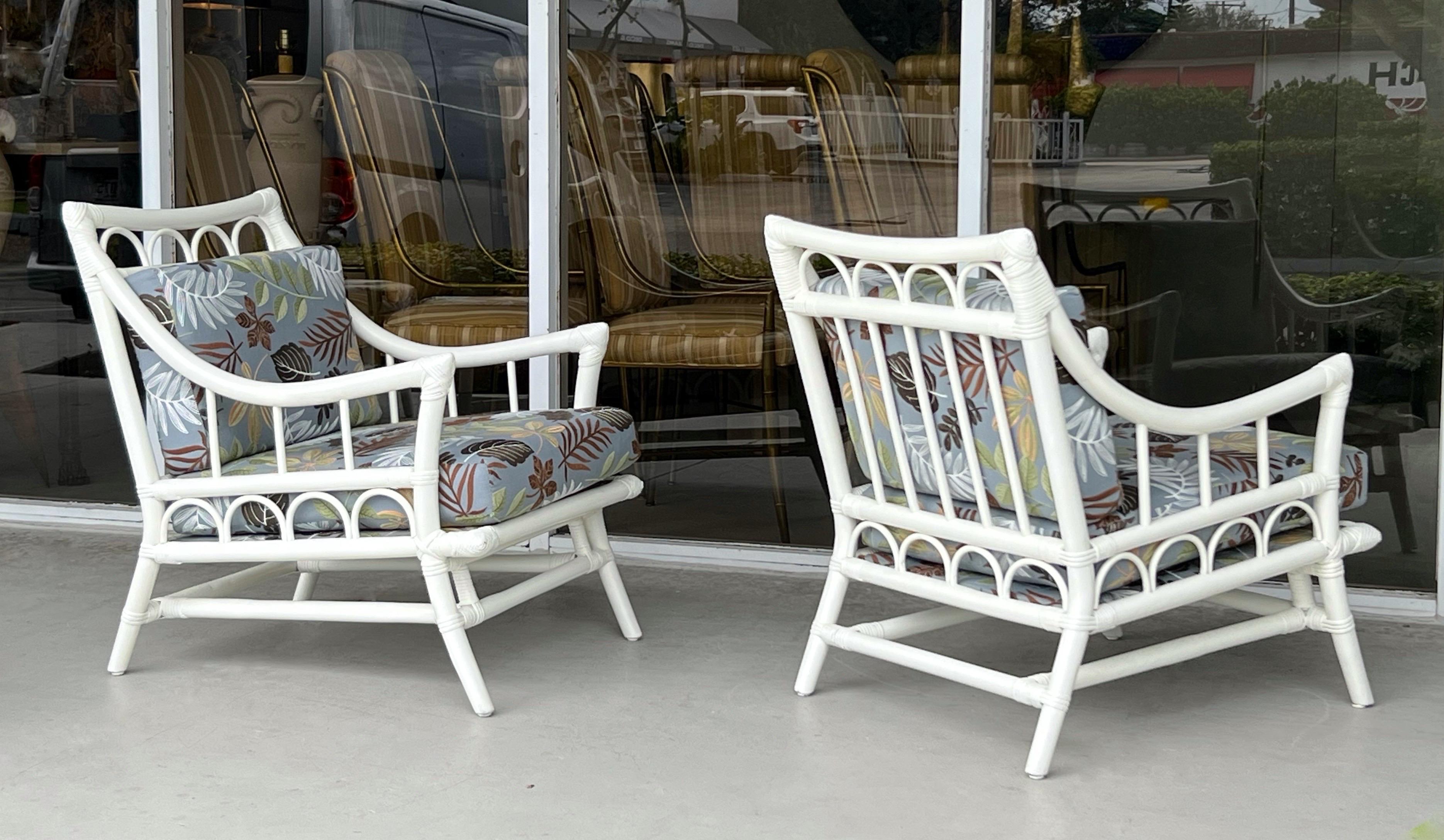 Mid-20th Century Willow and Reed Rattan Pair of Lounge Chairs For Sale