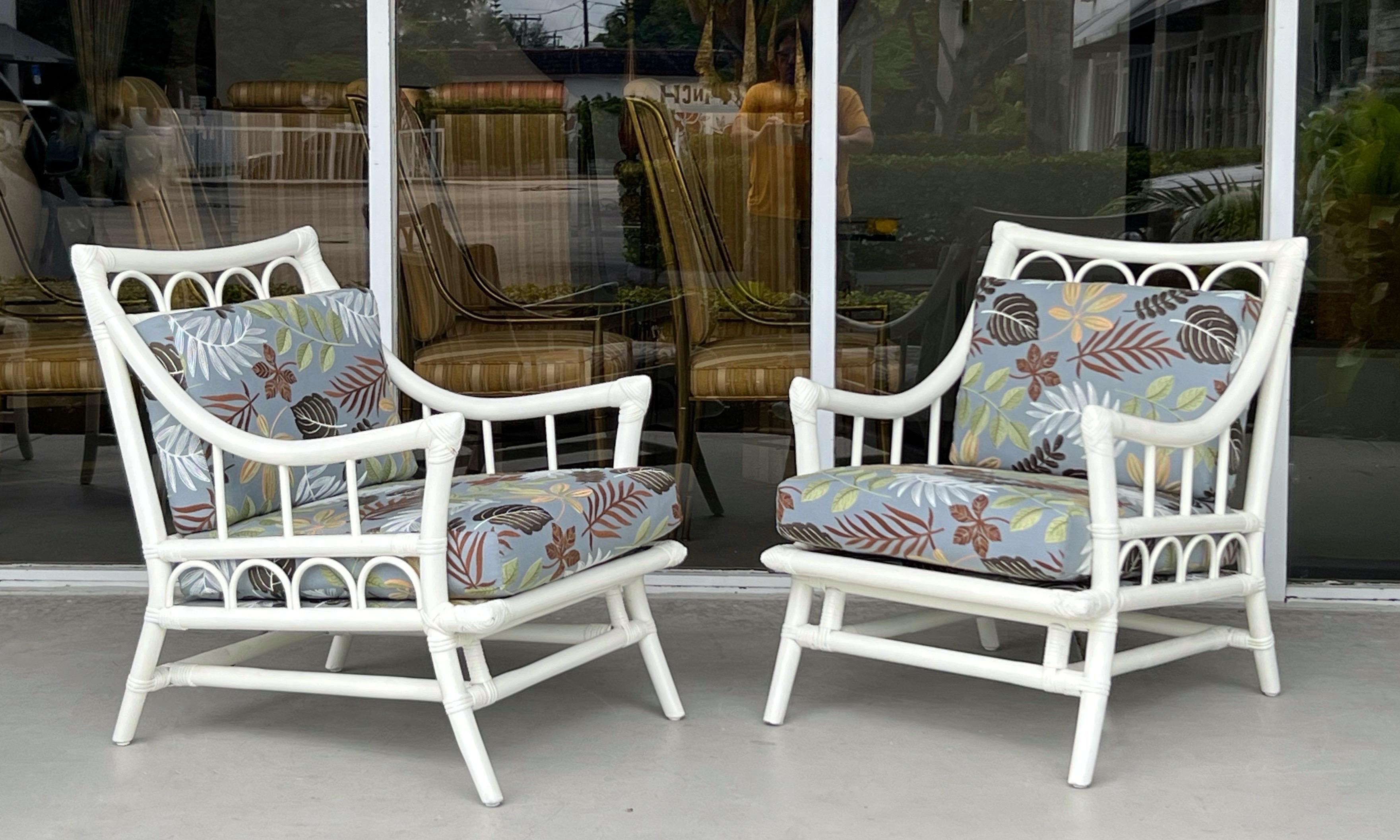 Willow and Reed Rattan Pair of Lounge Chairs For Sale 1