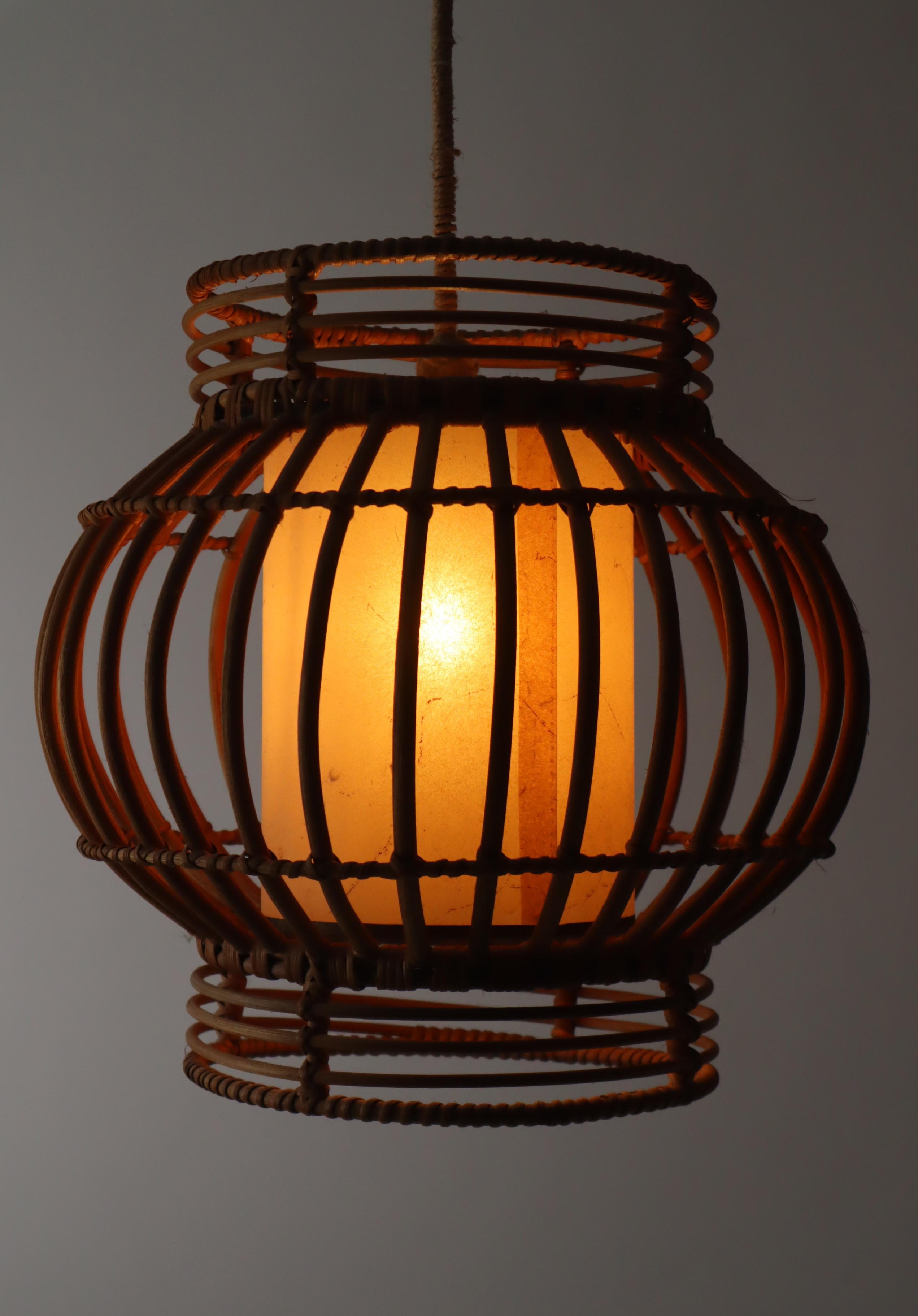 Lampada a sospensione Global in salice e vimini, anni '60 in vendita 11